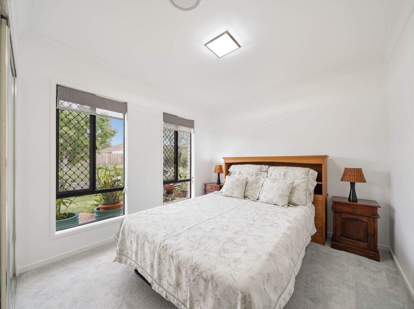 6 Williams Crescent — photo 16 of 25