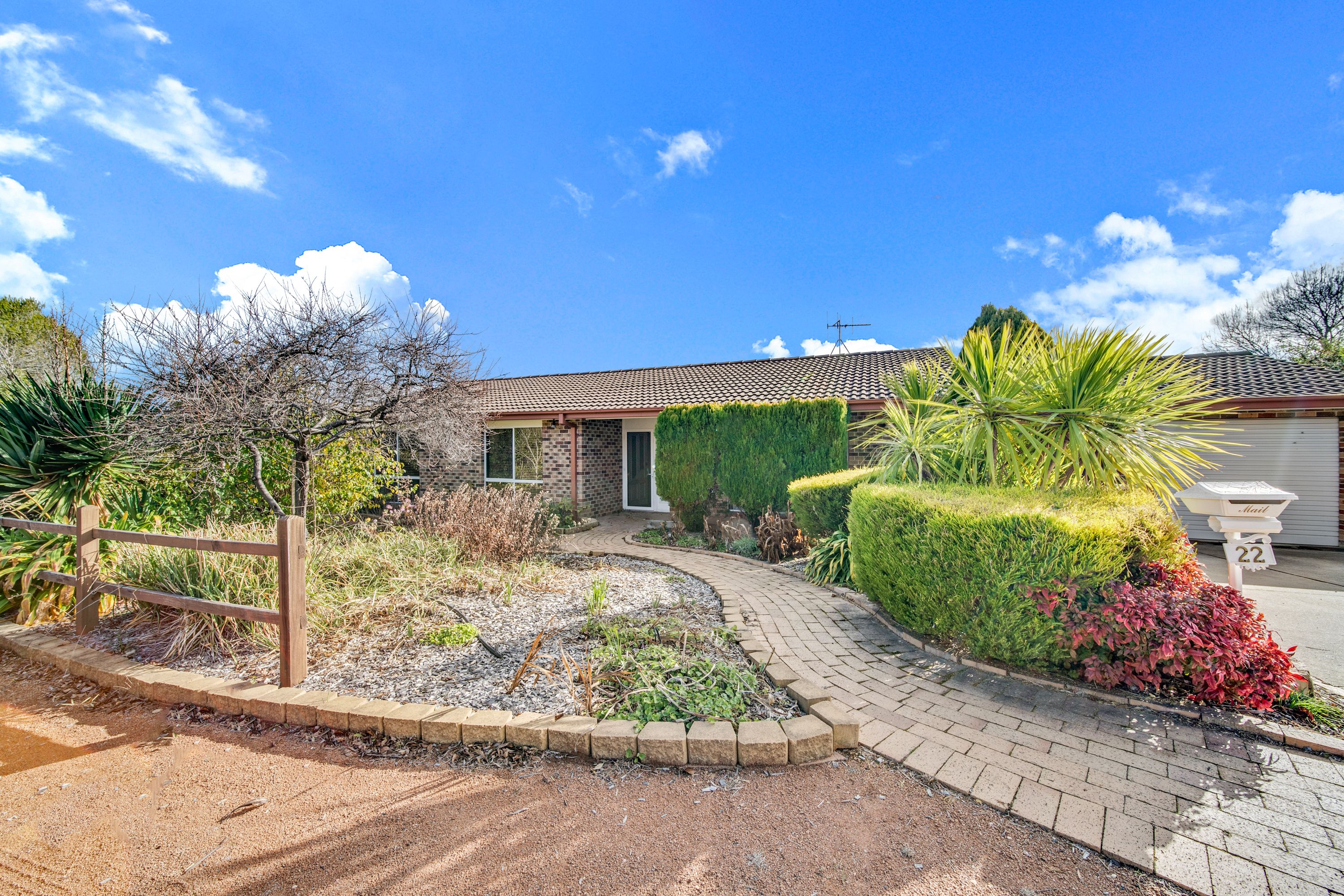 22 Arakoon Crescent, Isabella Plains, ACT 2905