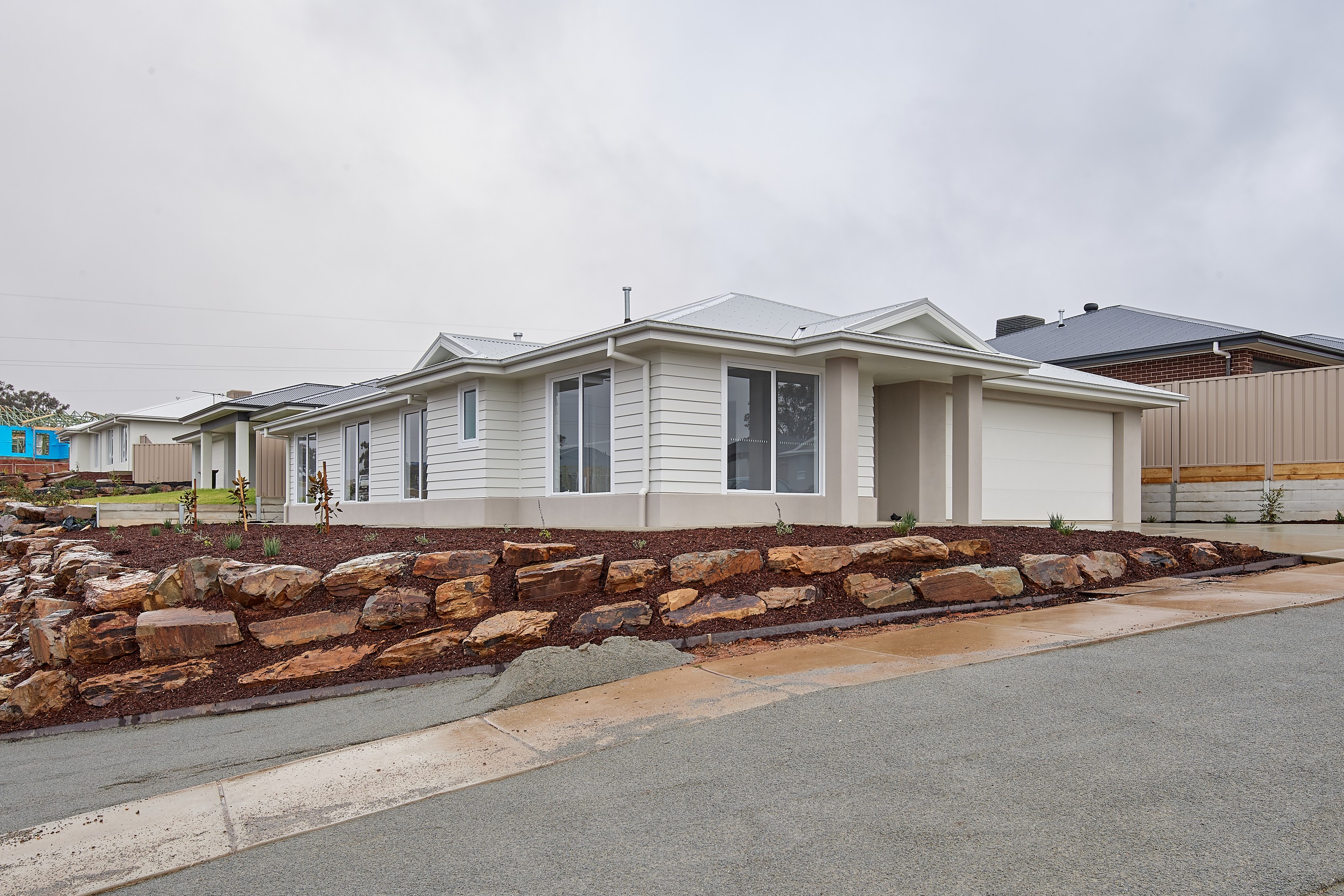 39 Watson Boulevard, Lloyd, NSW 2650