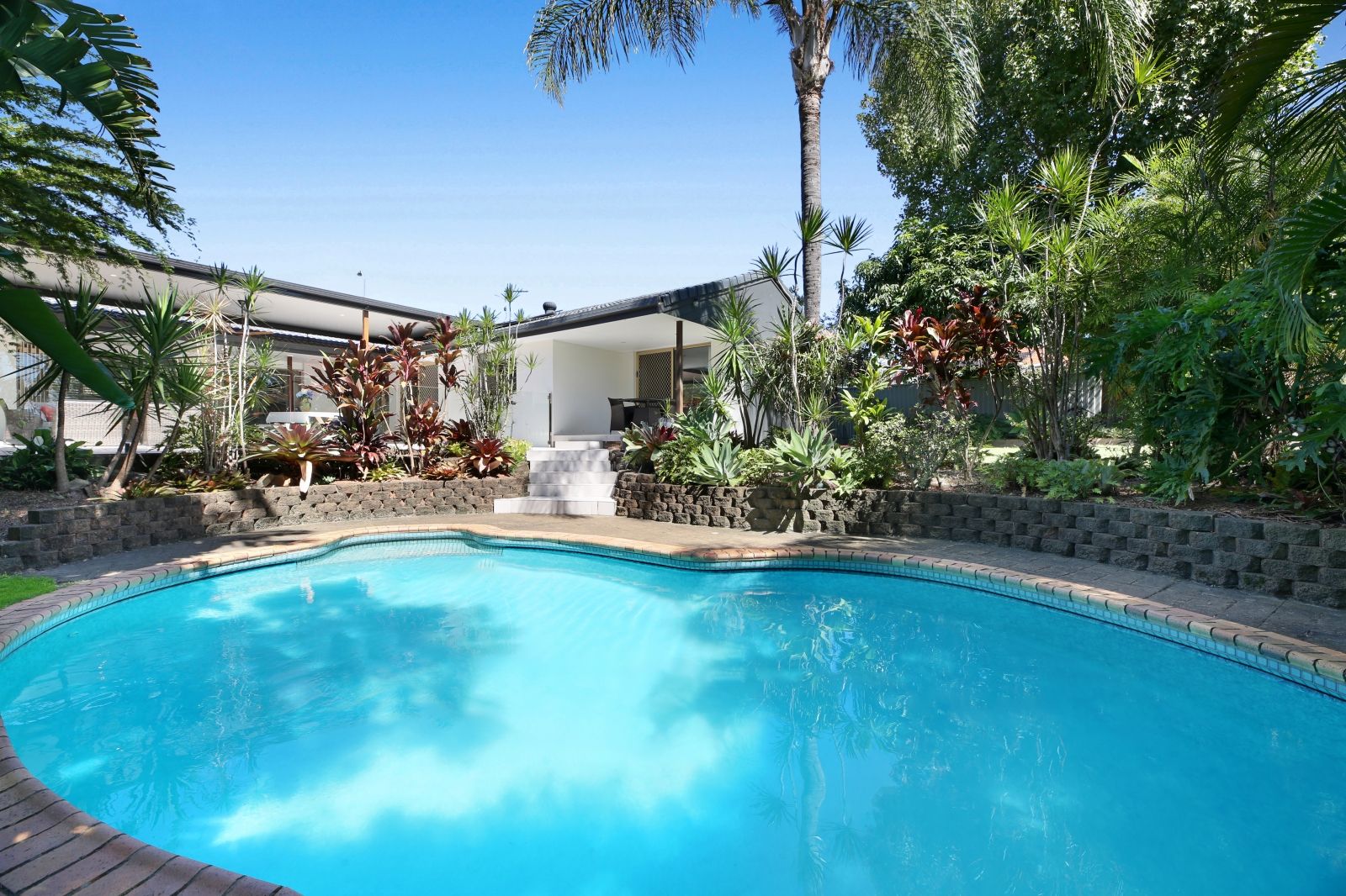 96 Cottesloe Drive, Robina QLD 4226