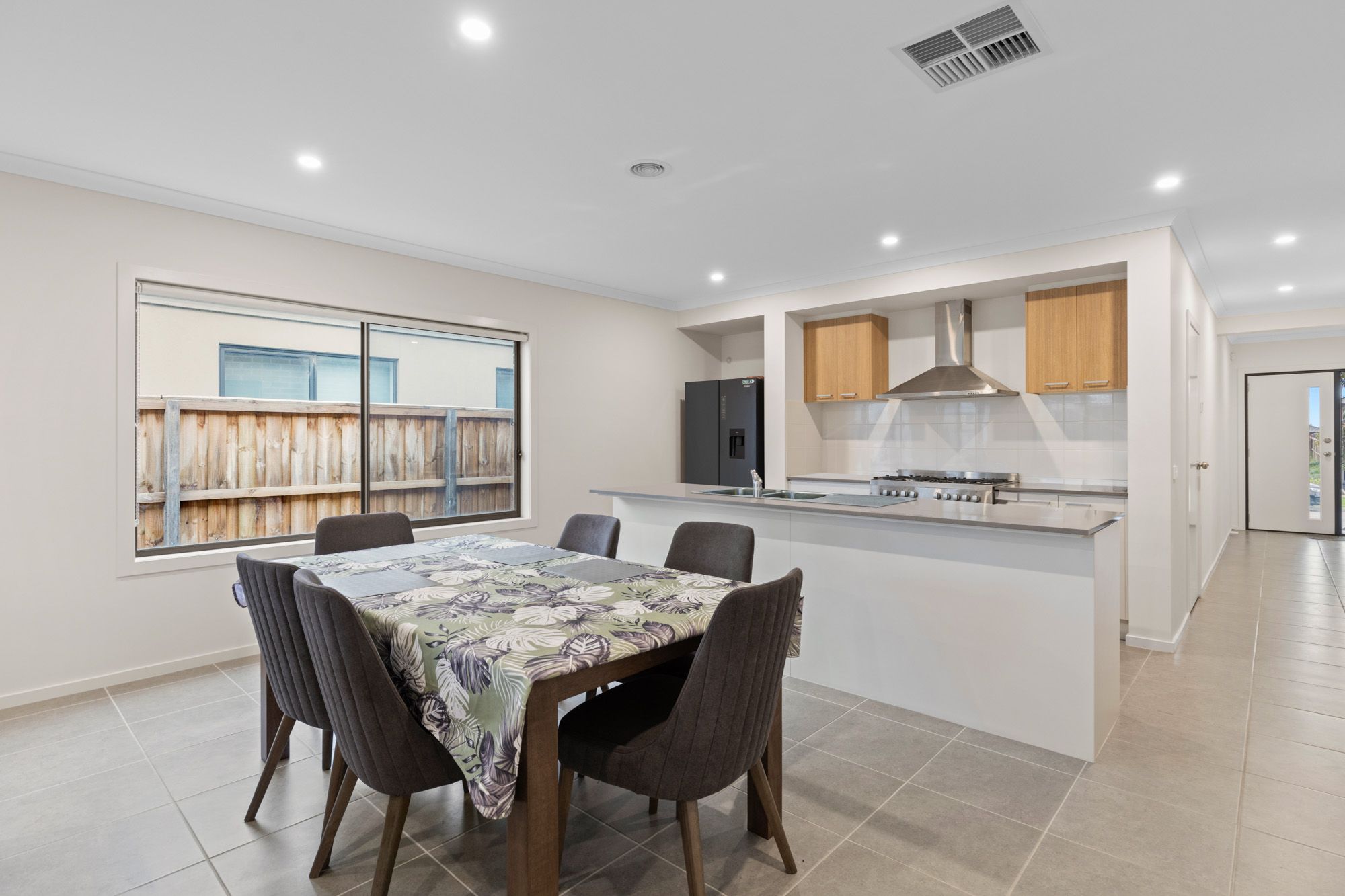 11 Hutchison Road, Mambourin, VIC 3024