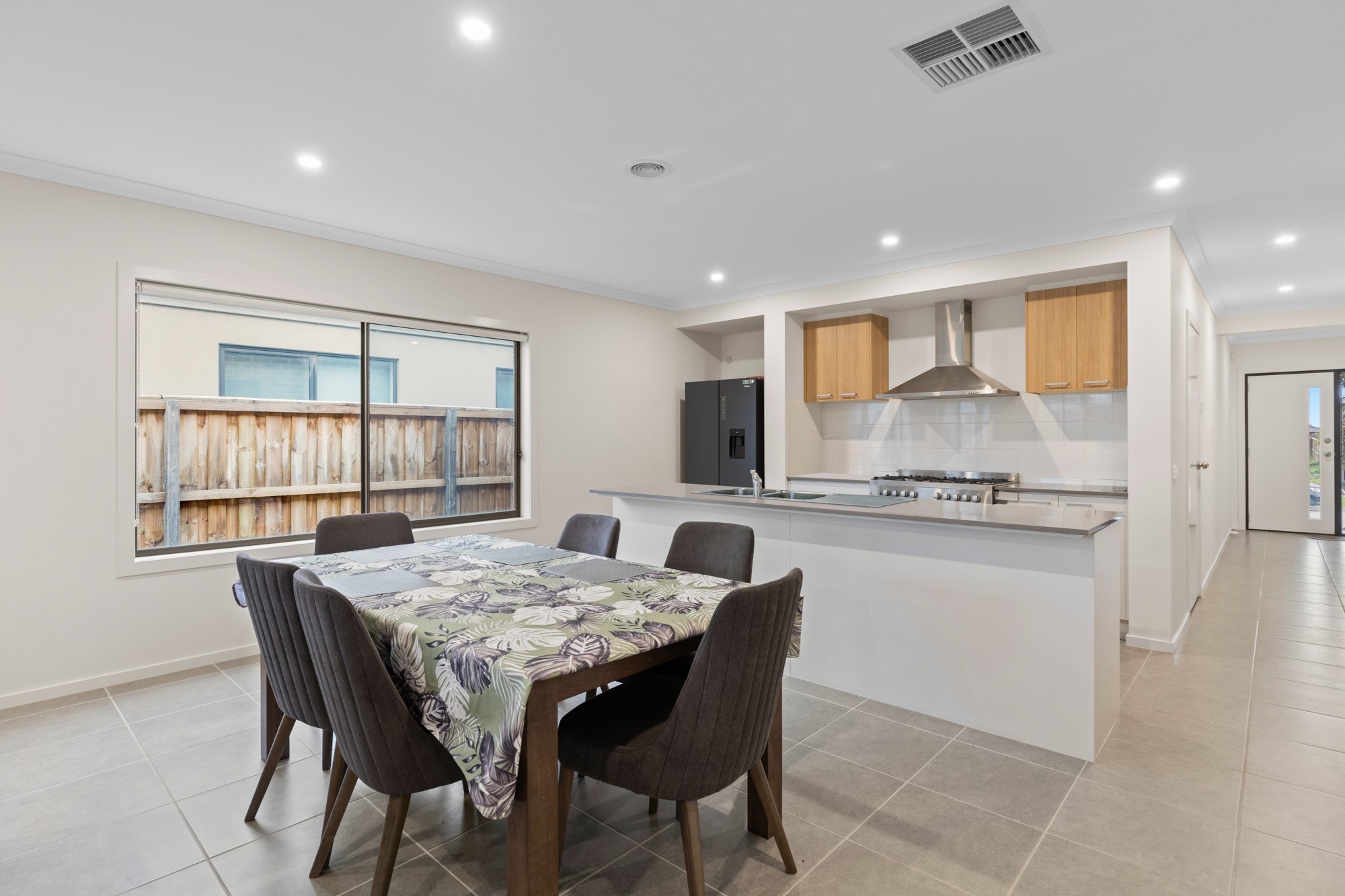 11 Hutchison Road, Mambourin, VIC 3024