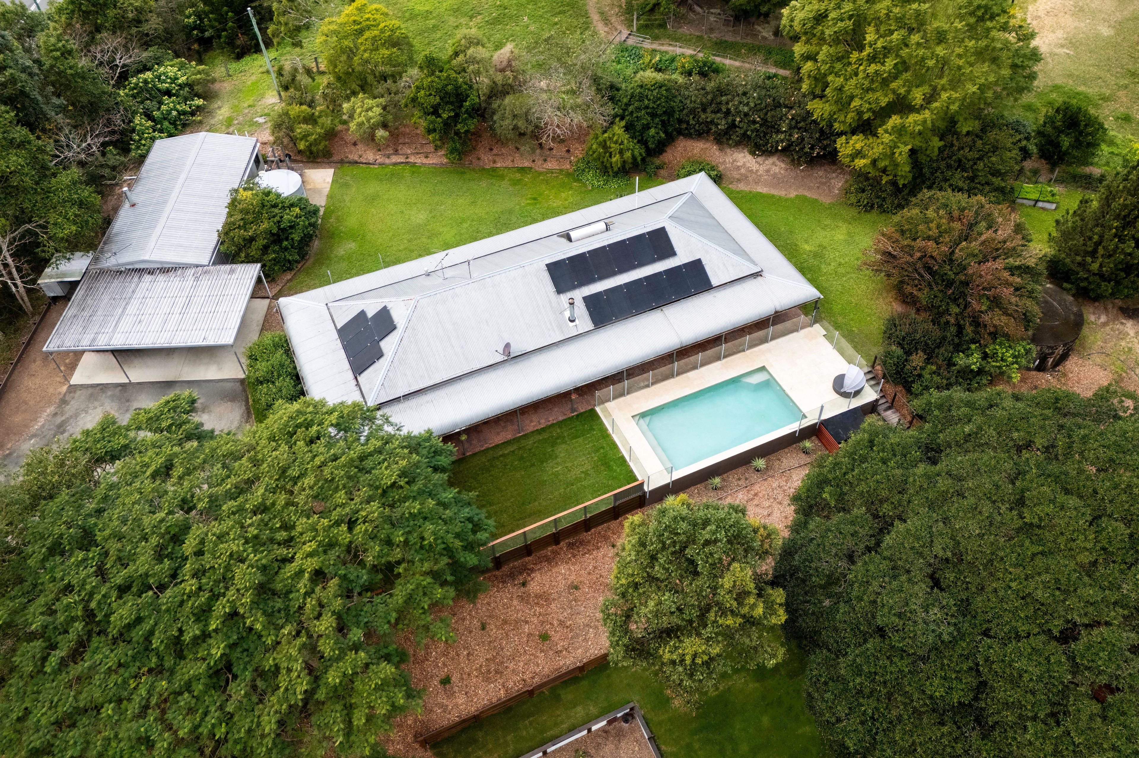 27 Westbourne Drive — photo 30 of 30