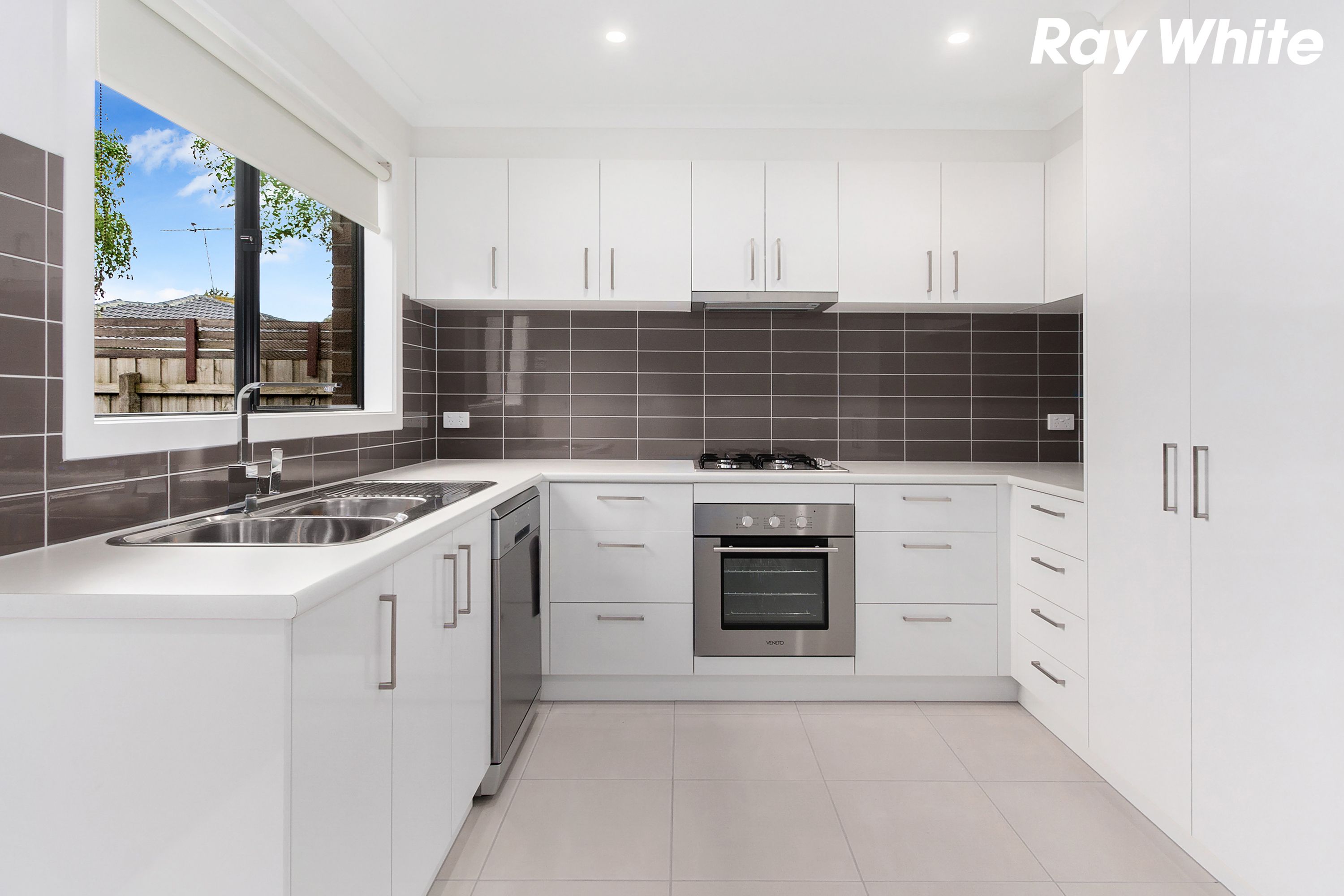 64B Racecourse Road, Pakenham, VIC 3810