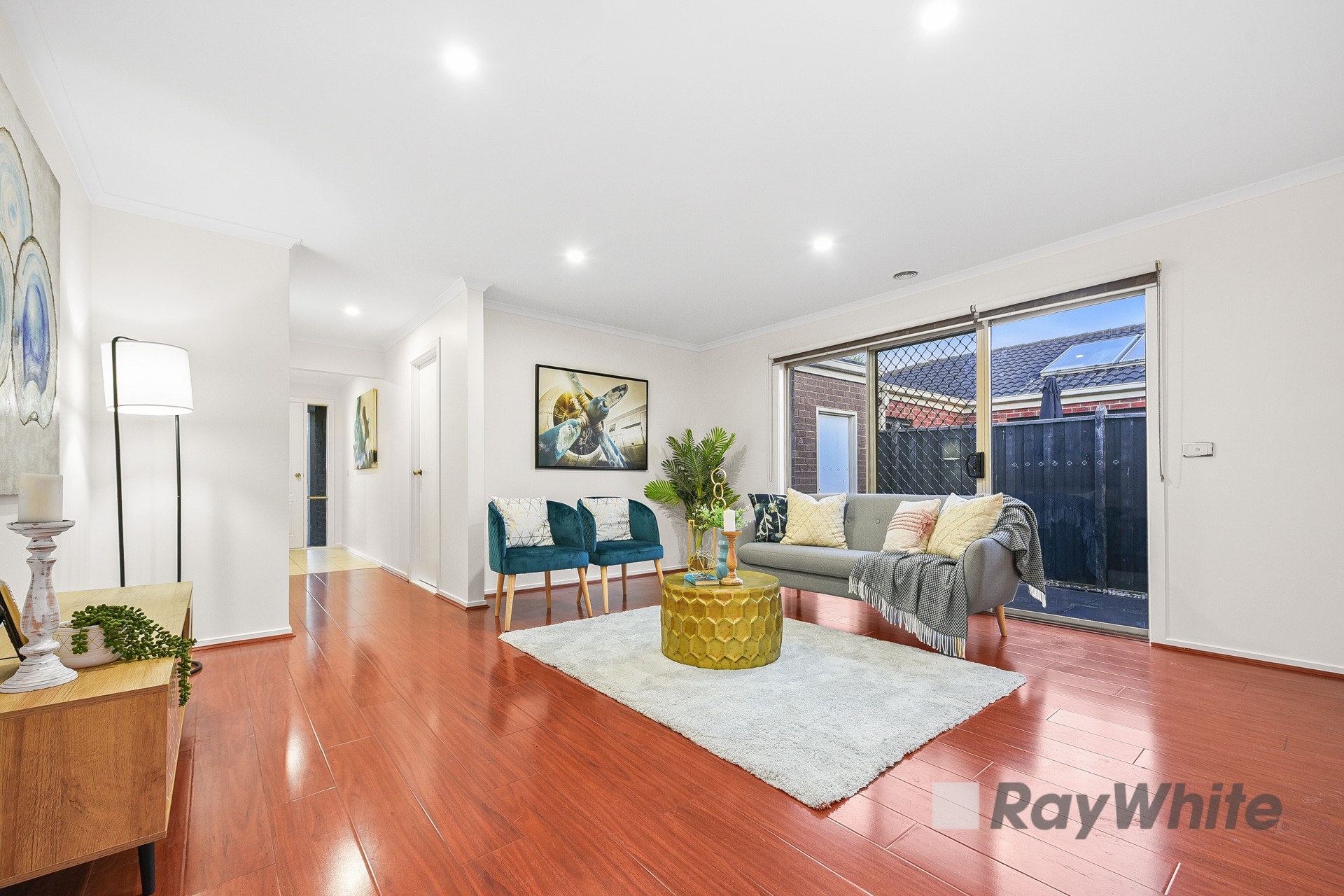 15 Penshurst Way, Cranbourne North, VIC 3977
