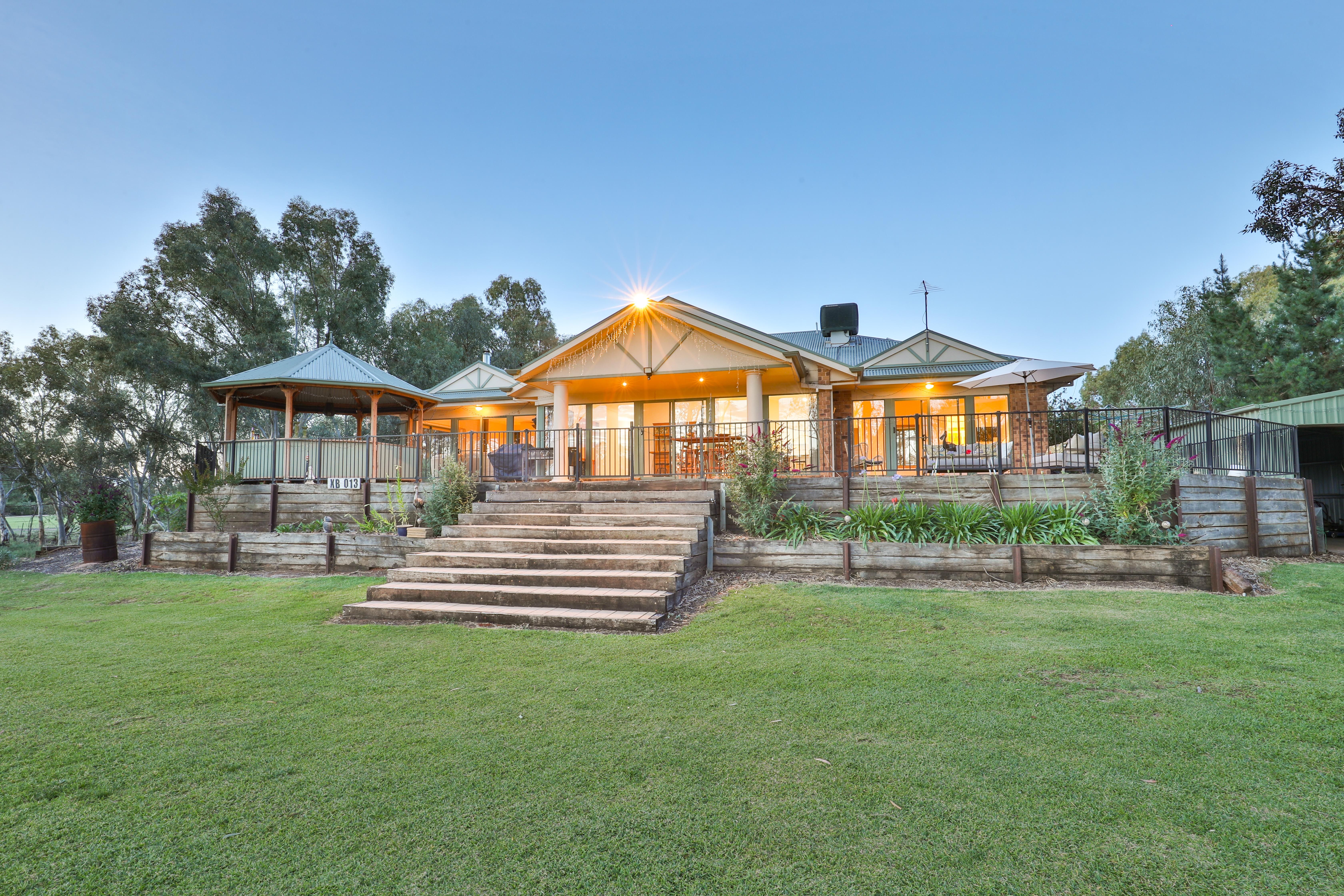 102 Hendy Road, Buronga NSW 2739