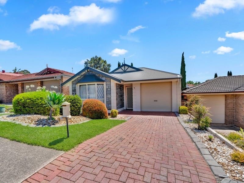 19 Pfitzner Place, Greenwith, SA 5125