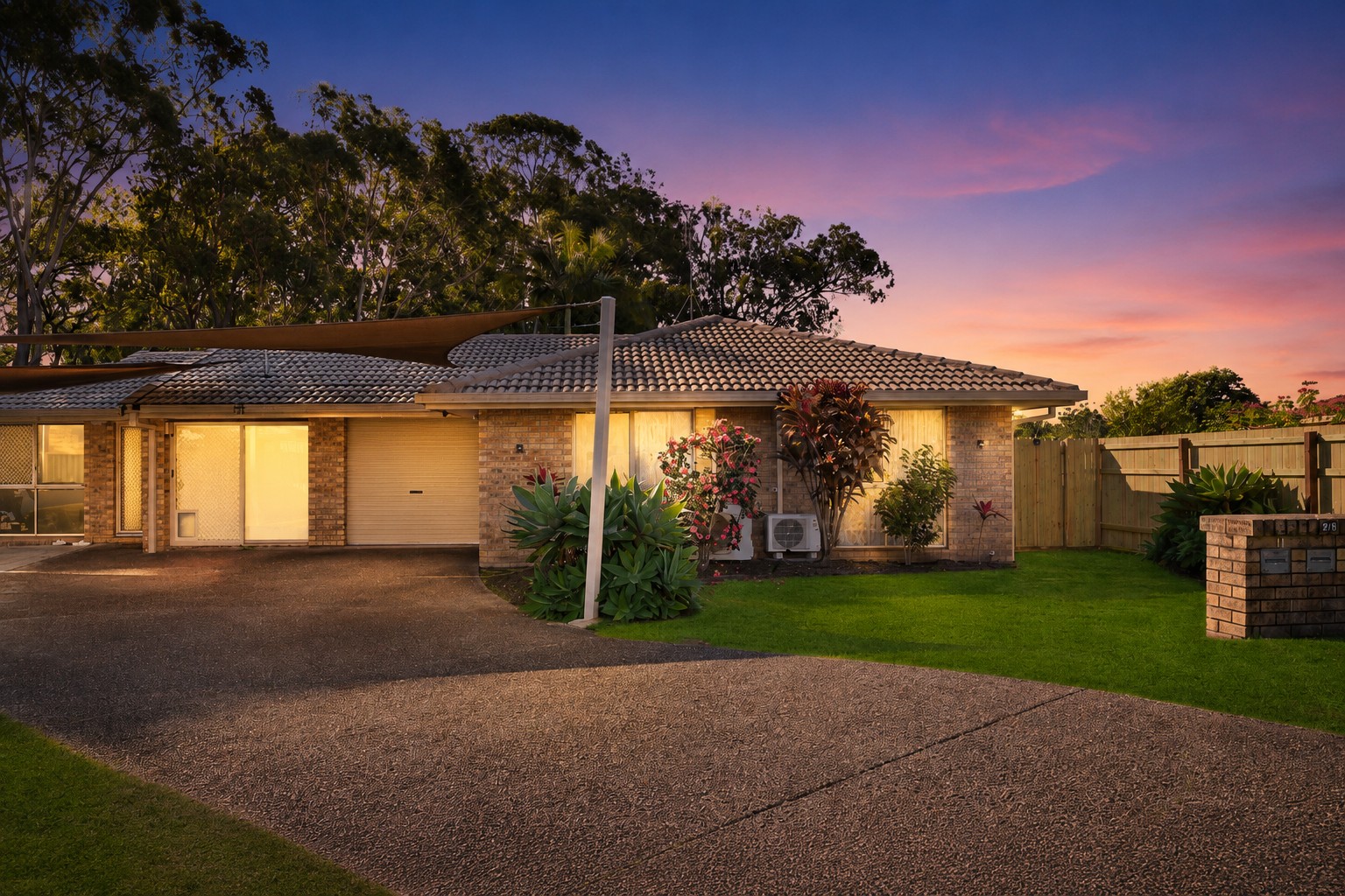 2/28 Nina Parade, Arundel, QLD 4214