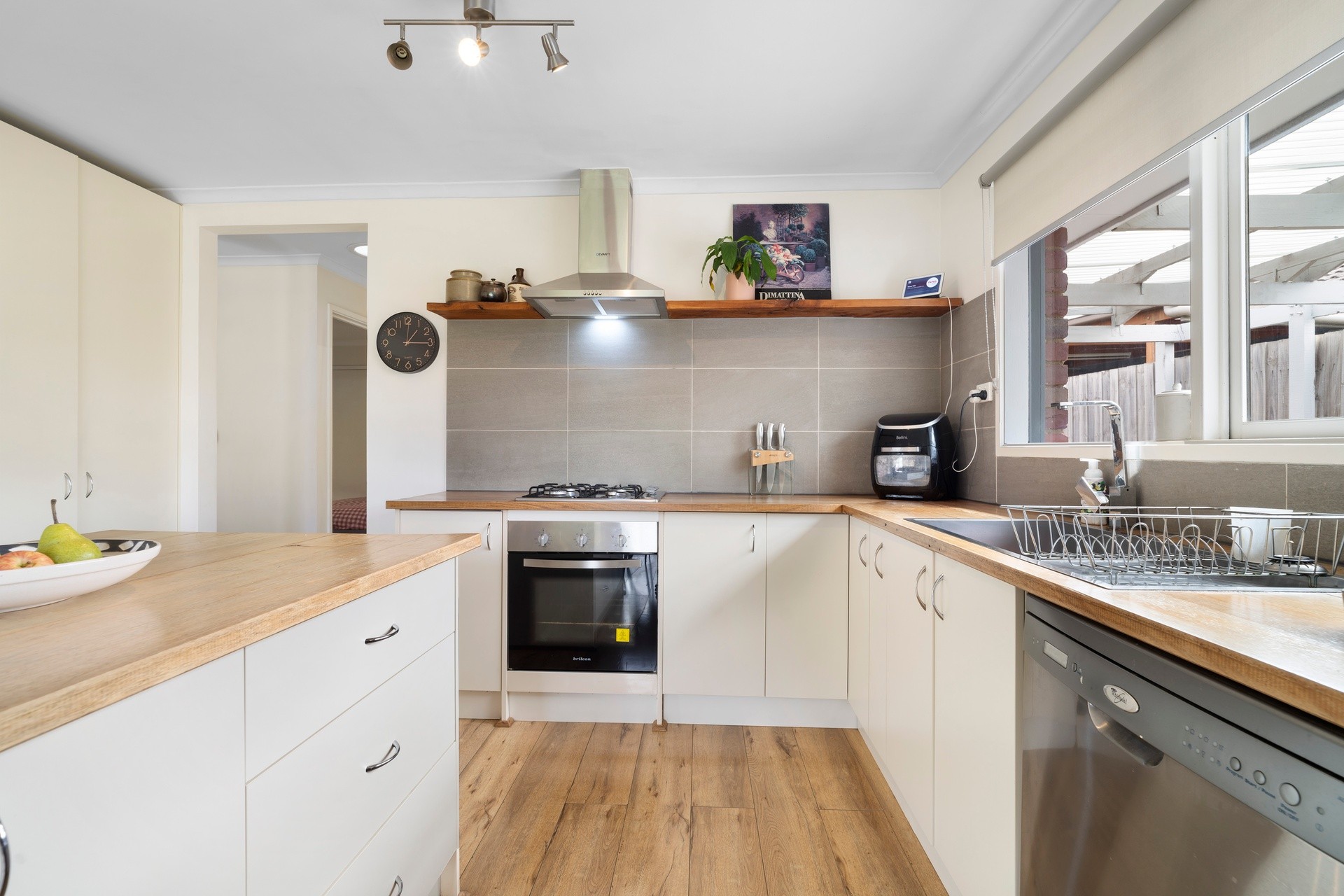 20 Hazelwood Avenue, Cranbourne North, VIC 3977