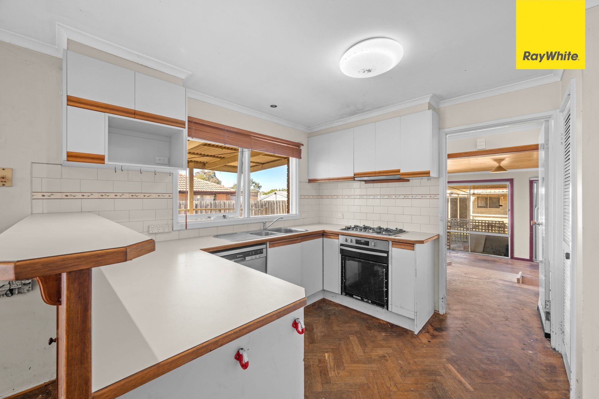 55 Centenary Avenue — photo 10 of 22