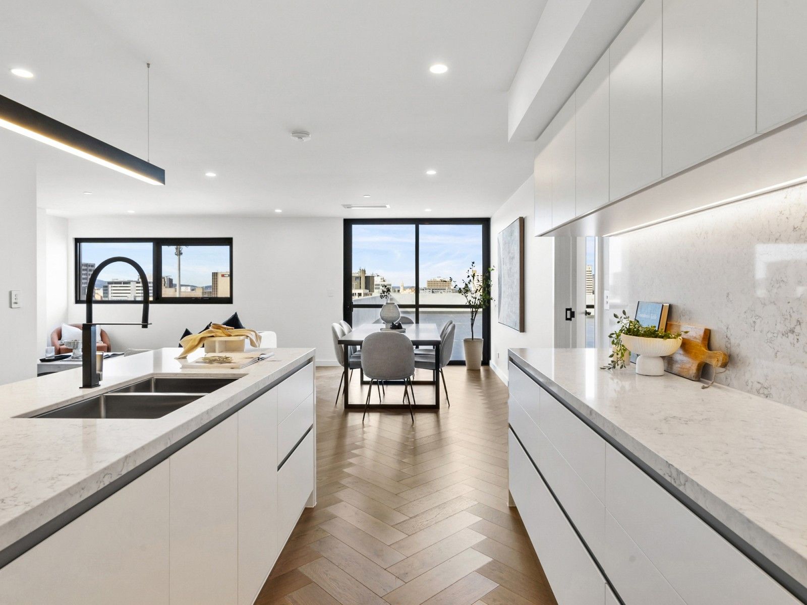 608/62 Patrick Street — photo 8 of 30