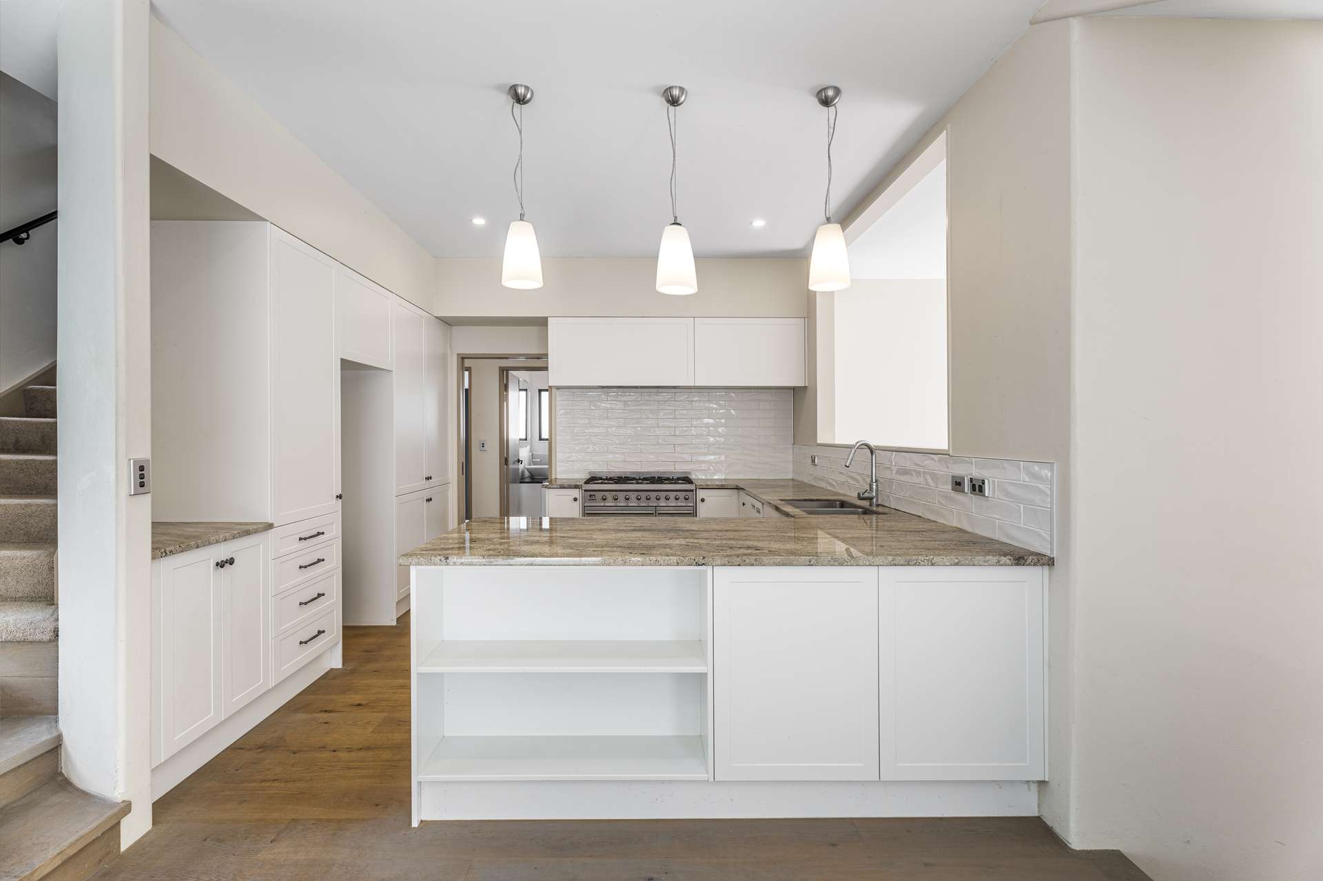 16b Abbotts Way photo 7