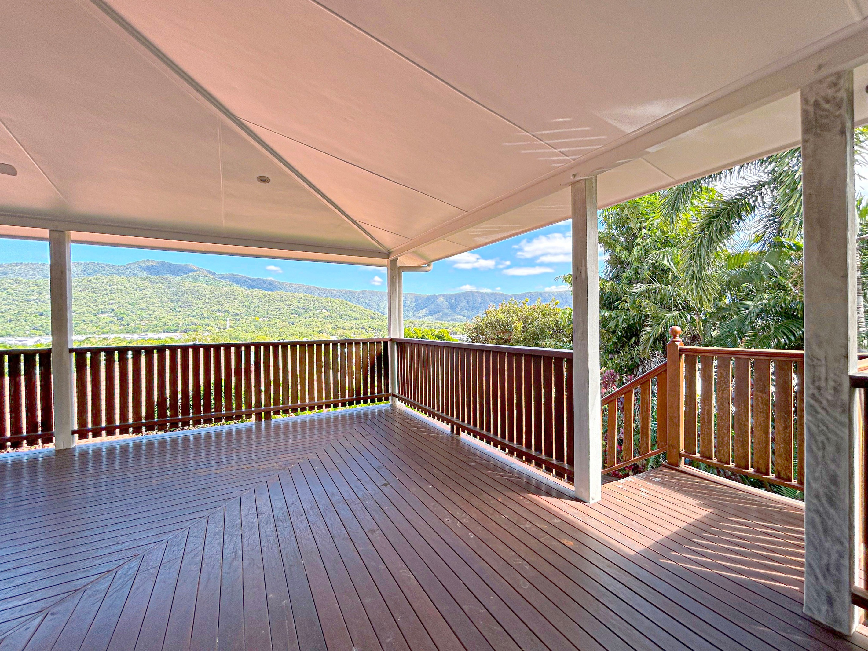 23 Lookout Terrace, Trinity Beach, QLD 4879