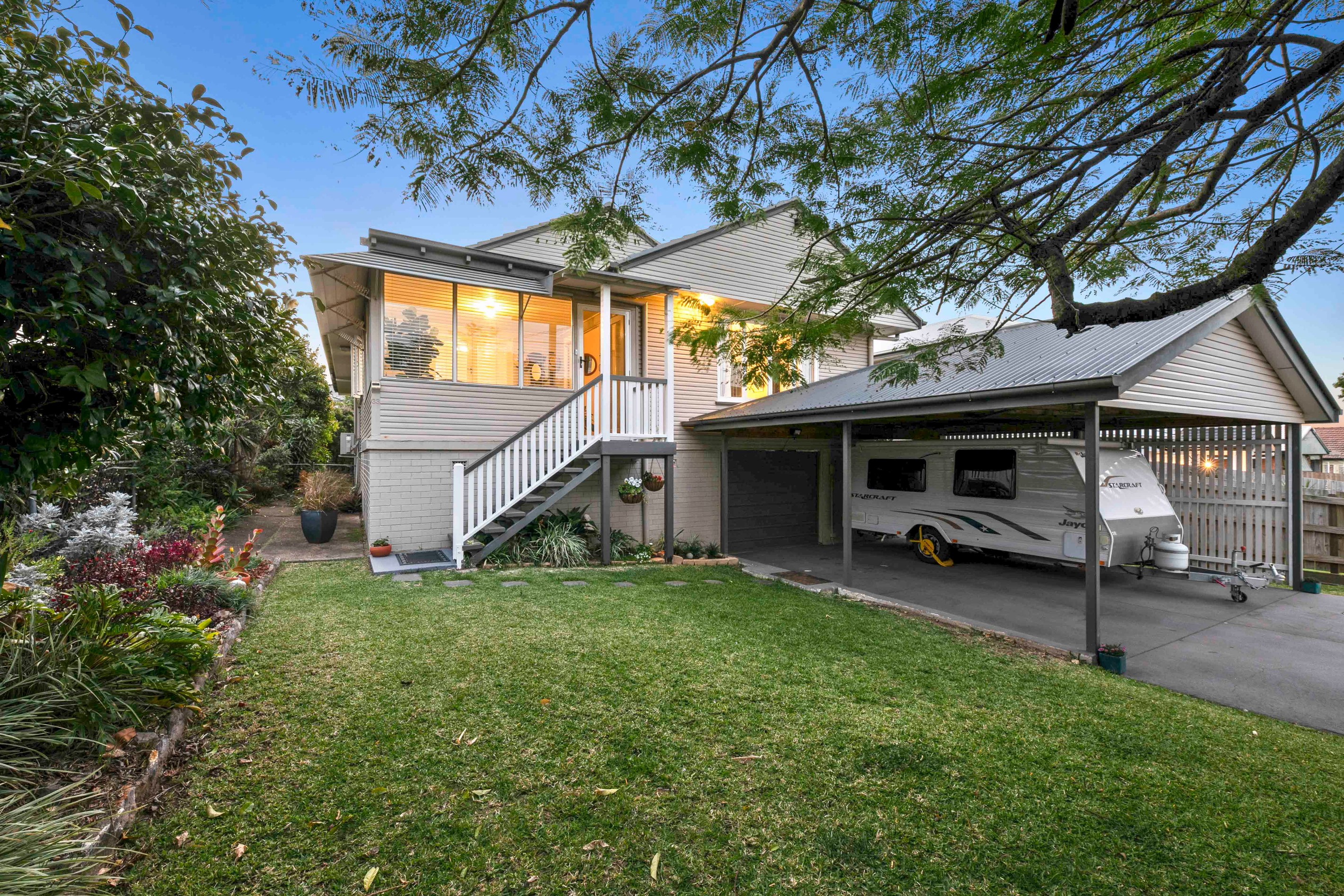 33 Lutzow Street, Tarragindi, QLD 4121