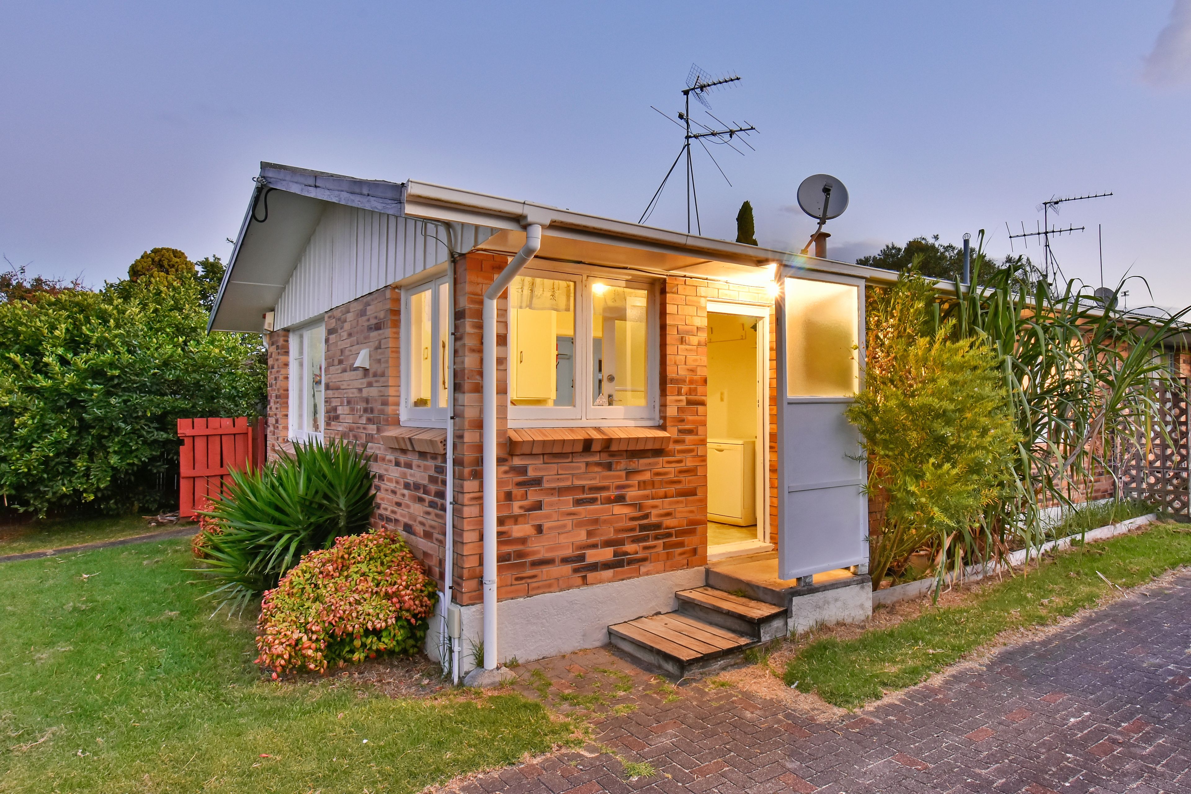 4a Lomas Place, Manurewa, Manukau City