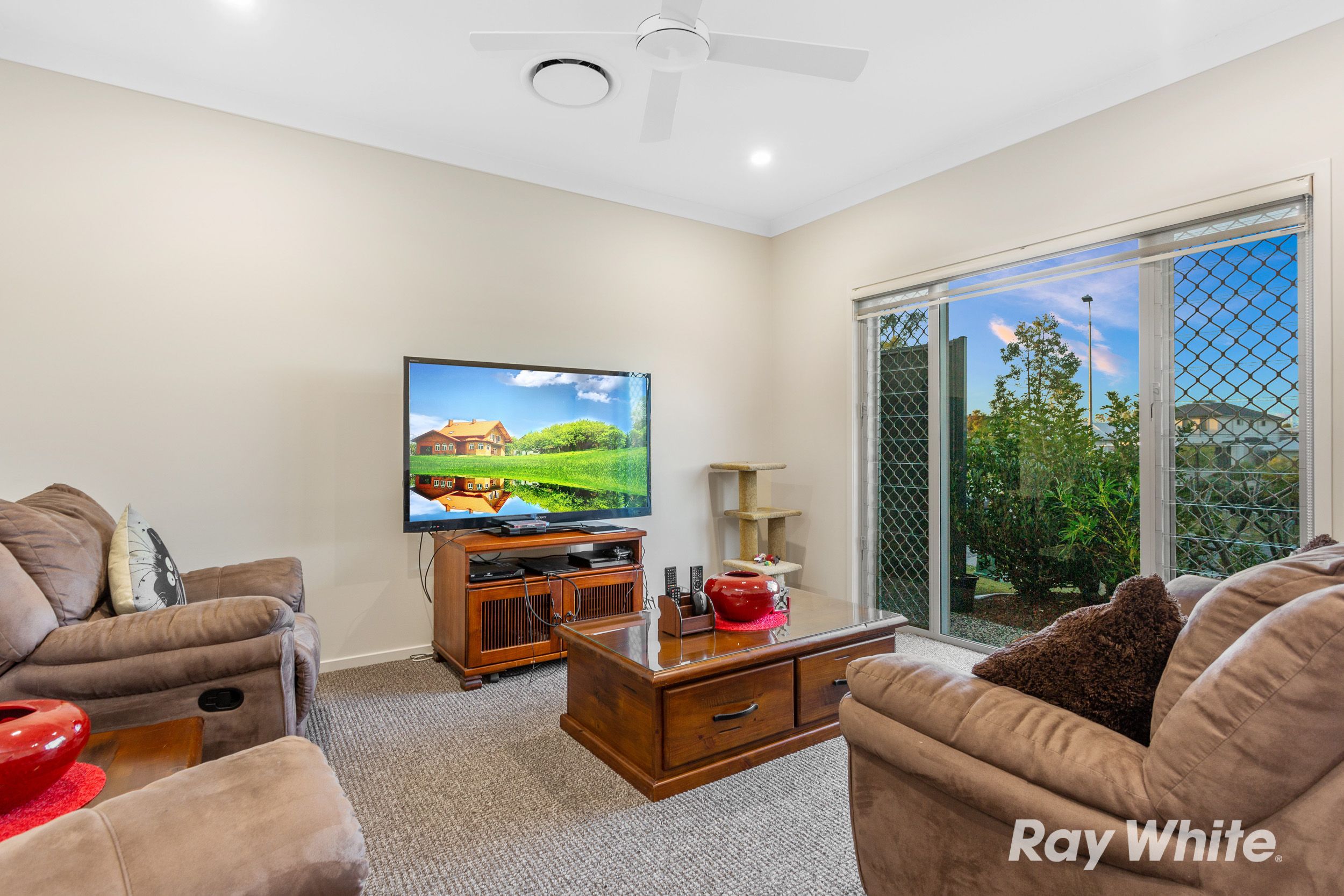 15 Foxx Court, Yarrabilba, QLD 4207