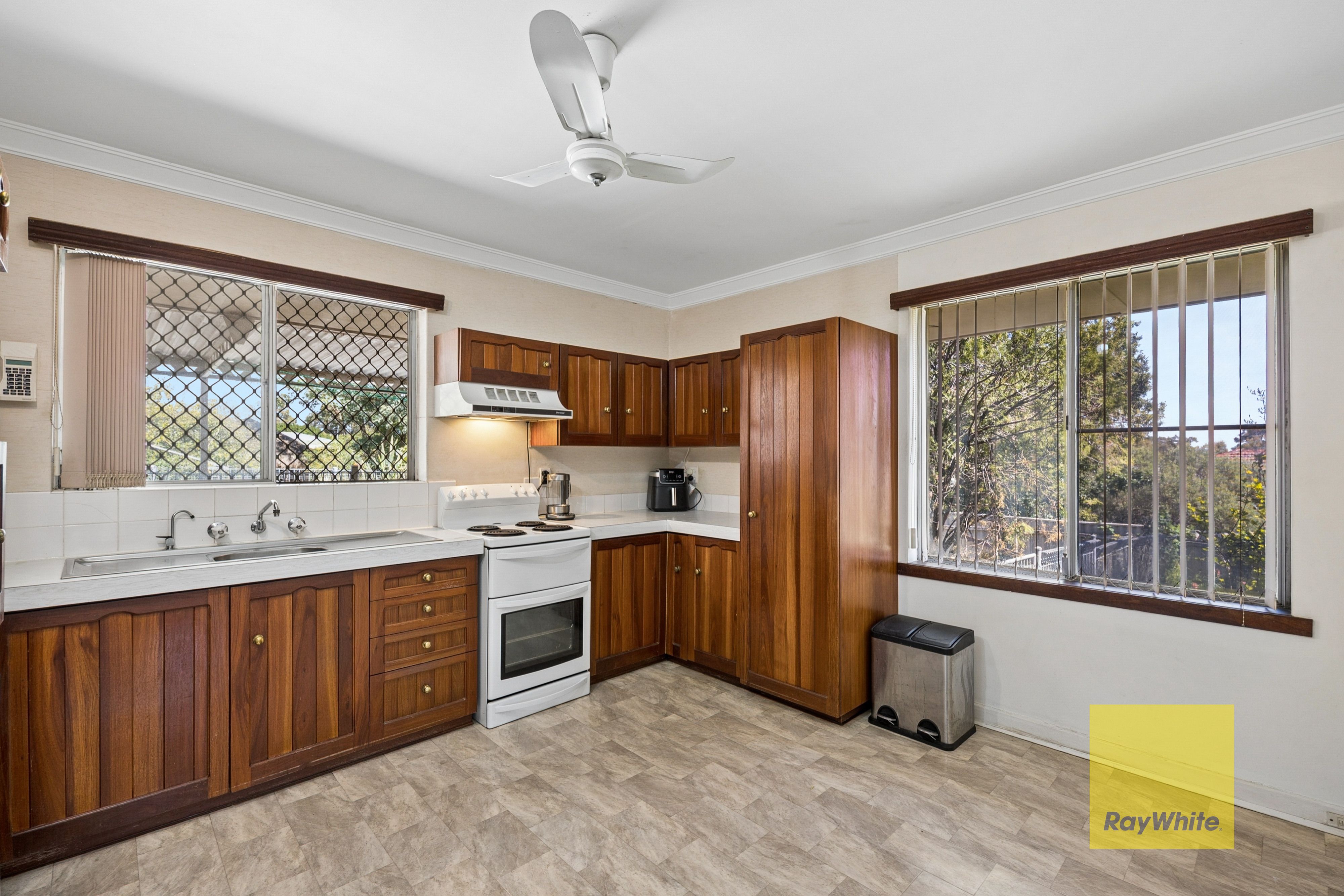12 Mary Drive — photo 6 of 30