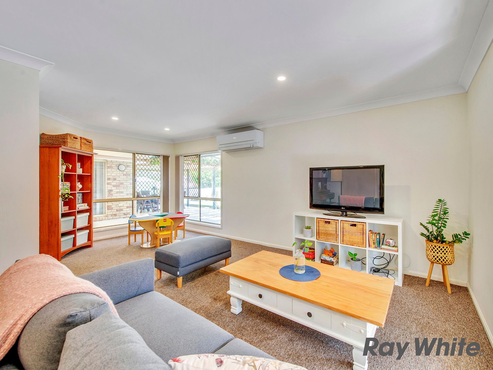 17 Settlers Circuit, Forest Lake, QLD 4078