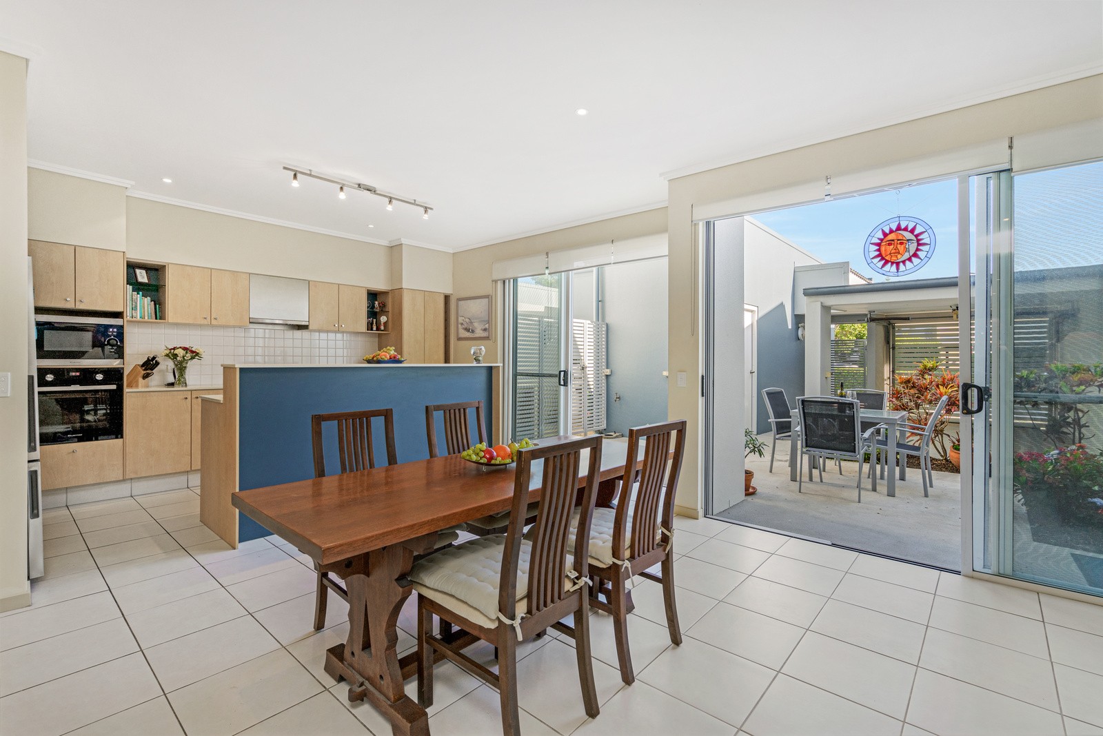 40 Moores Crescent, Varsity Lakes, QLD 4227