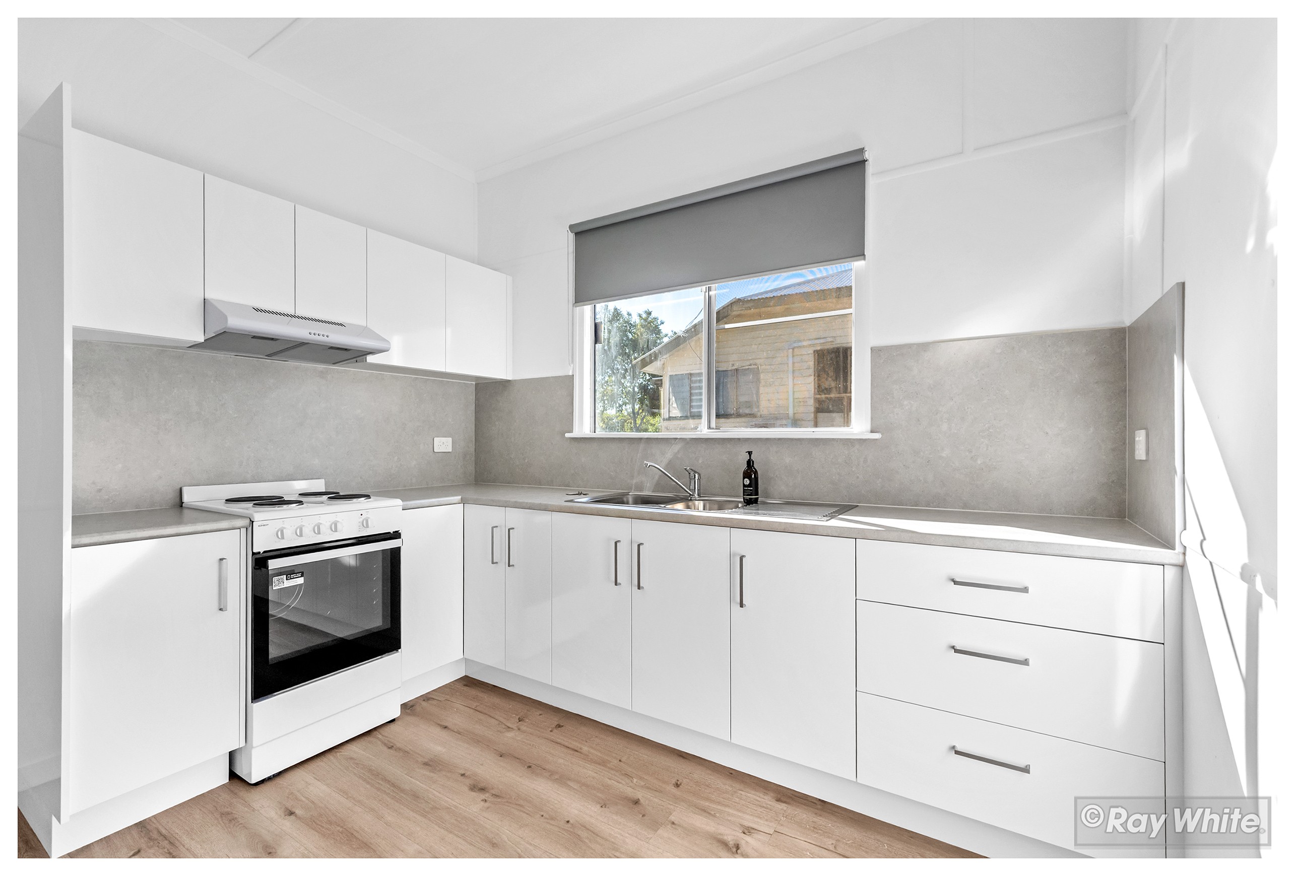 98 Dean Street, Berserker, QLD 4701