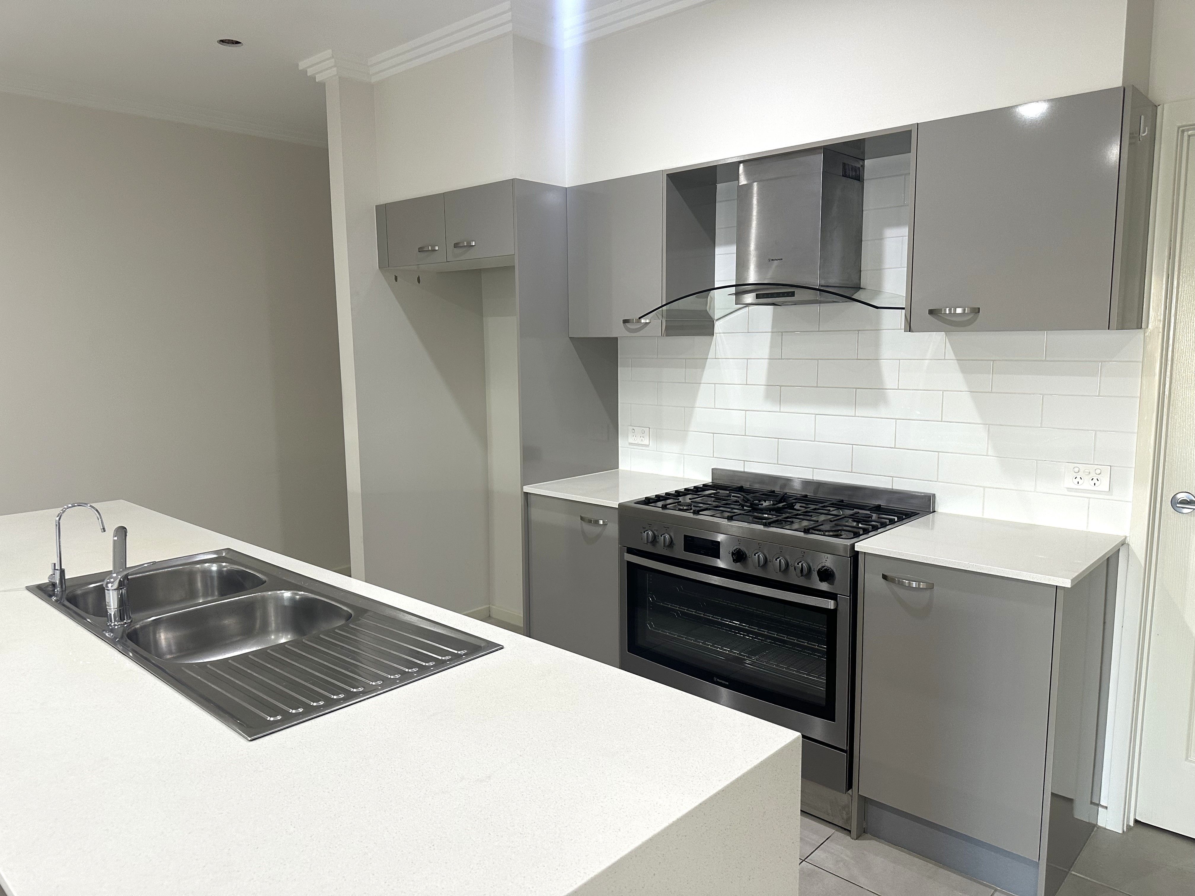 22 Kinloch Street, GLEDSWOOD HILLS, NSW 2557