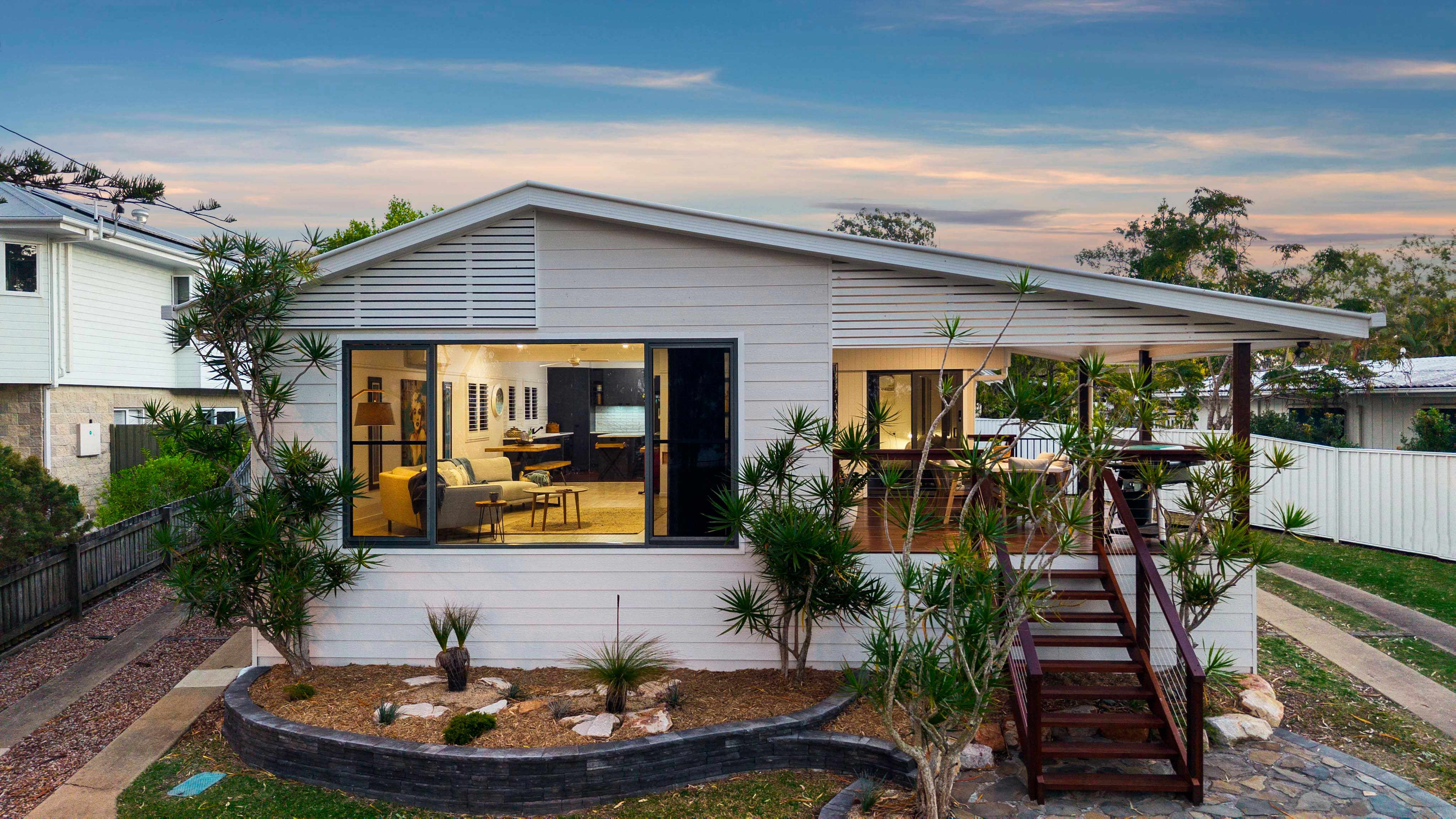 10 Esplanade, Point Vernon, QLD 4655