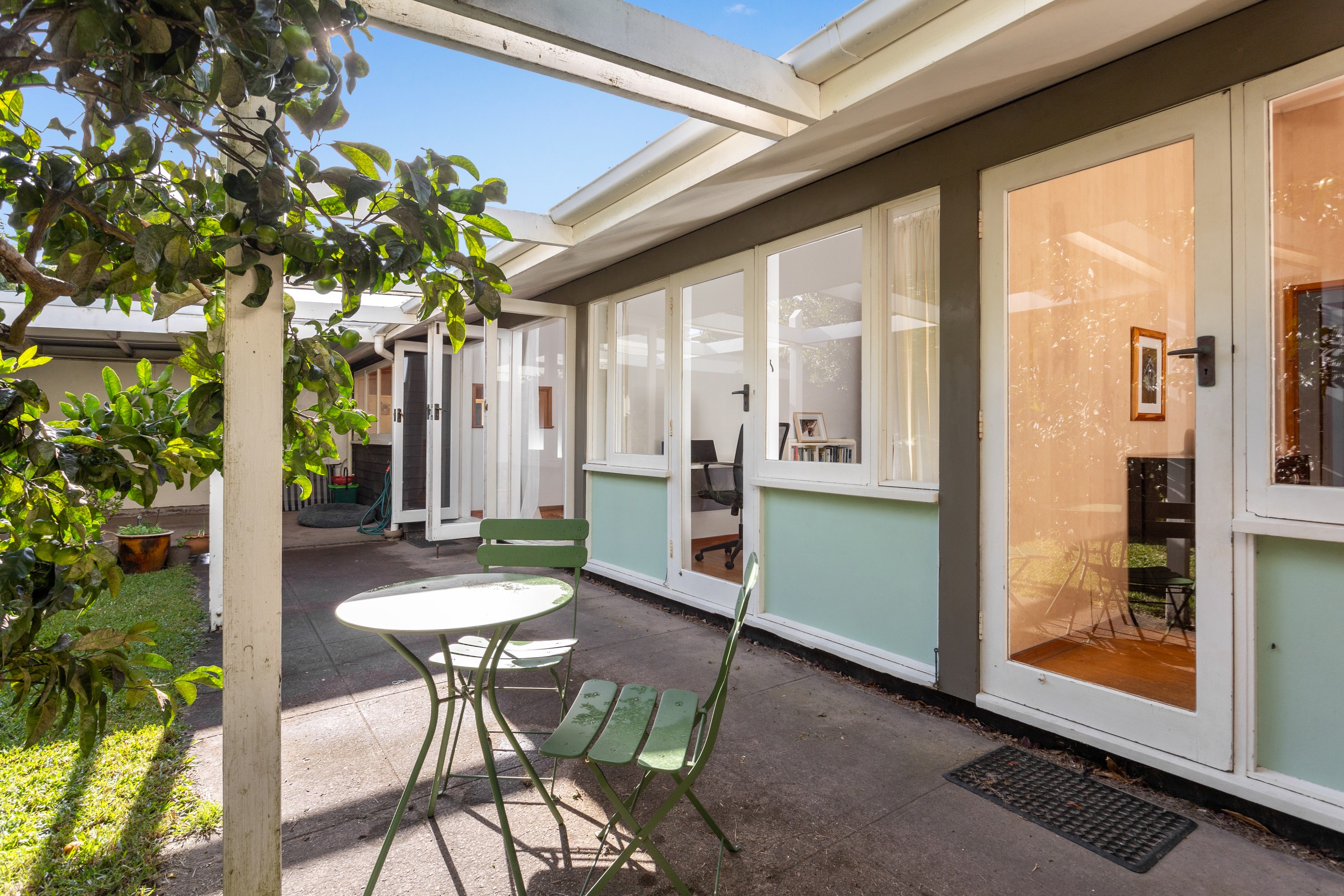 1/28 Martin Crescent, Northcote, North Shore City