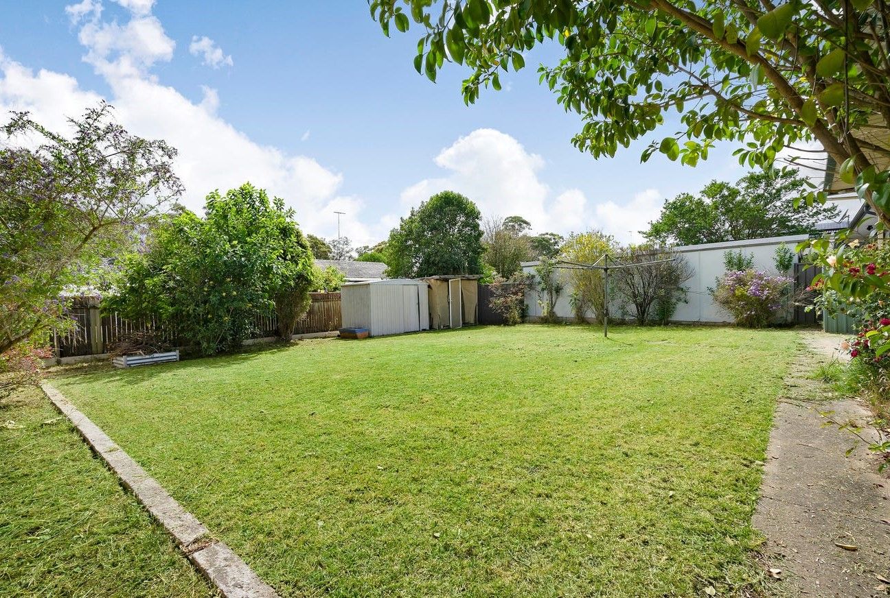 15 Upton Street — photo 10 of 10