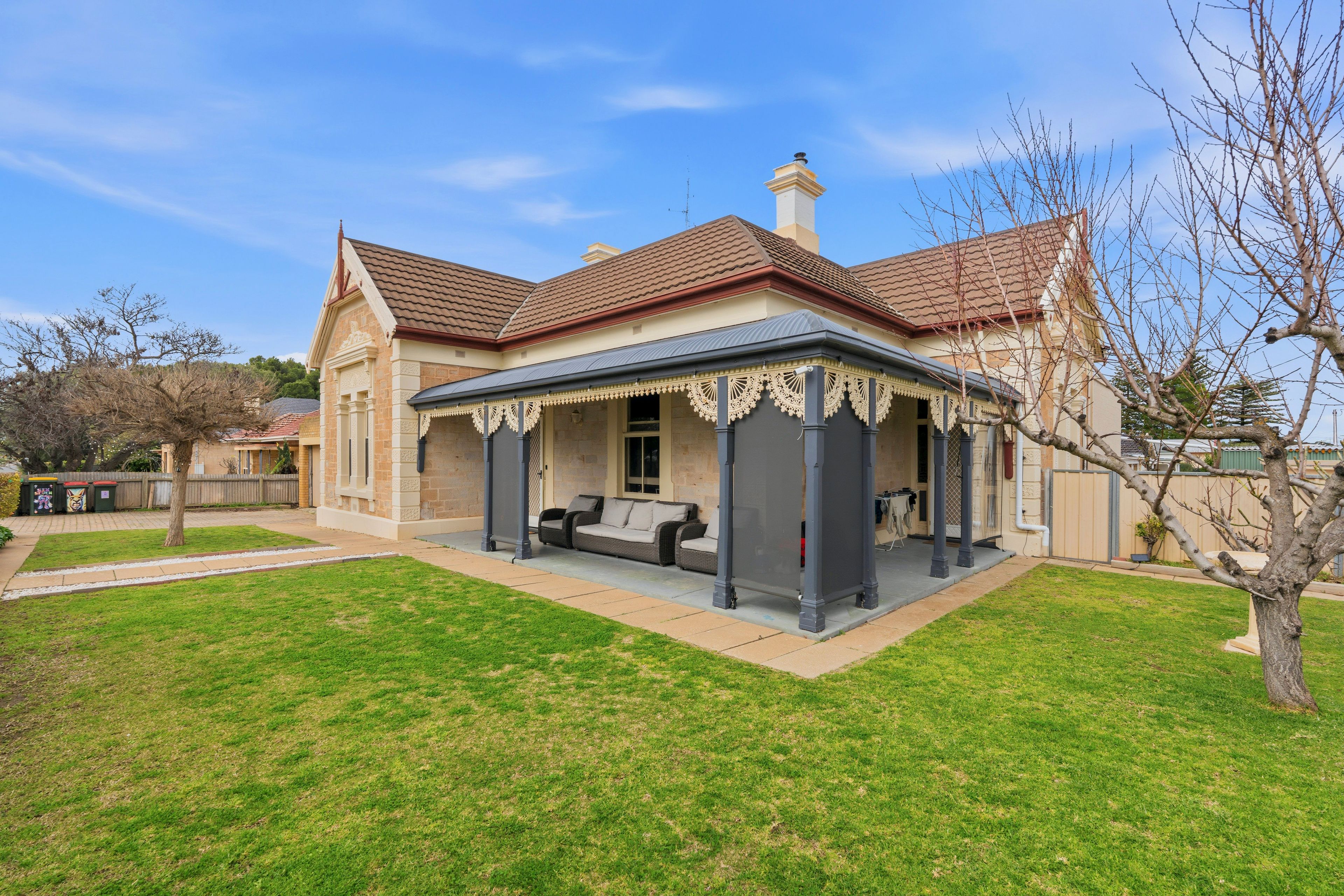 24 Forster Street — photo 3 of 26