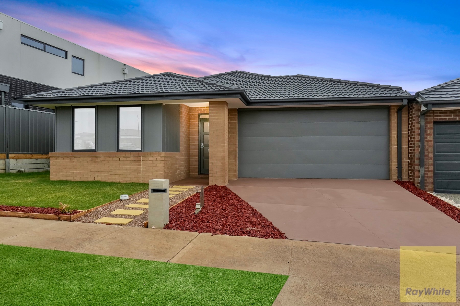 28 Dolomites Drive, Truganina, VIC 3029