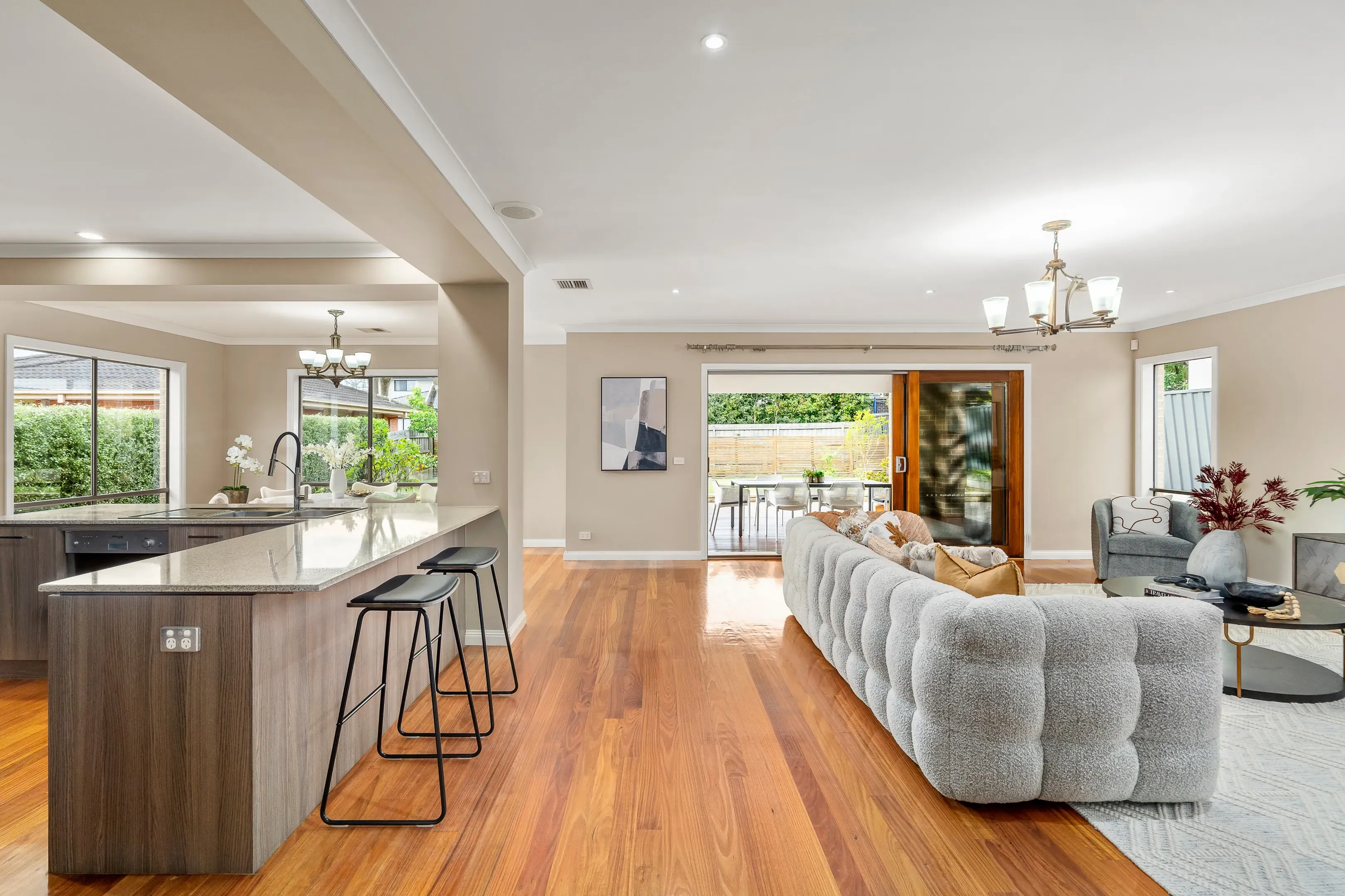 37 Bizley Street — photo 3 of 12