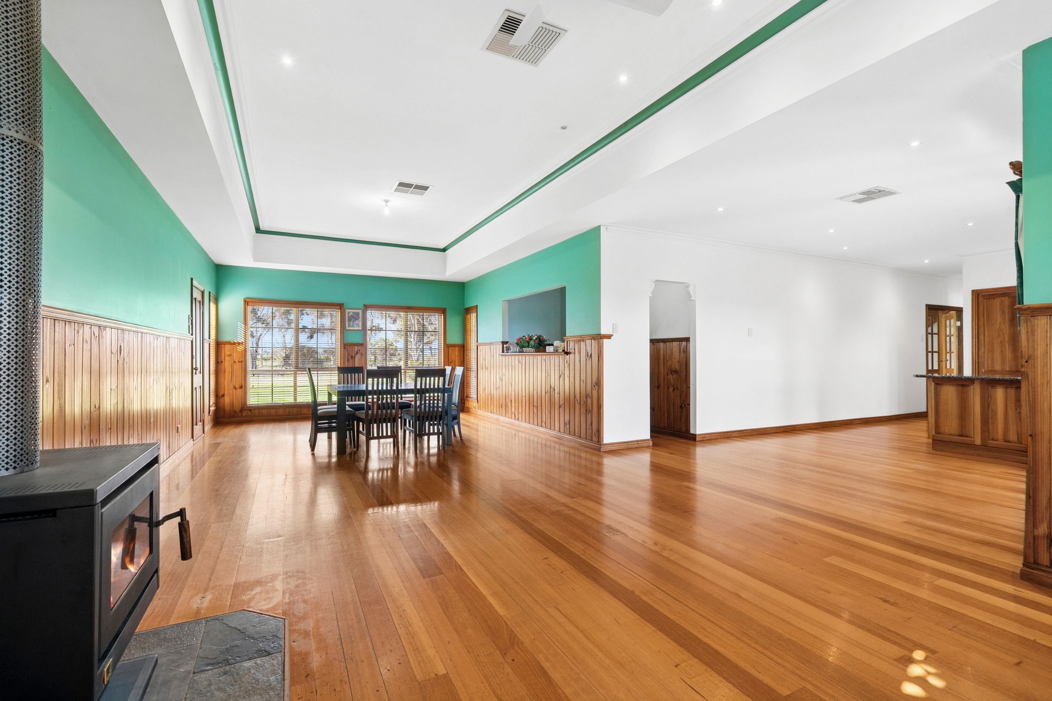 270 Avalon Road — photo 4 of 12