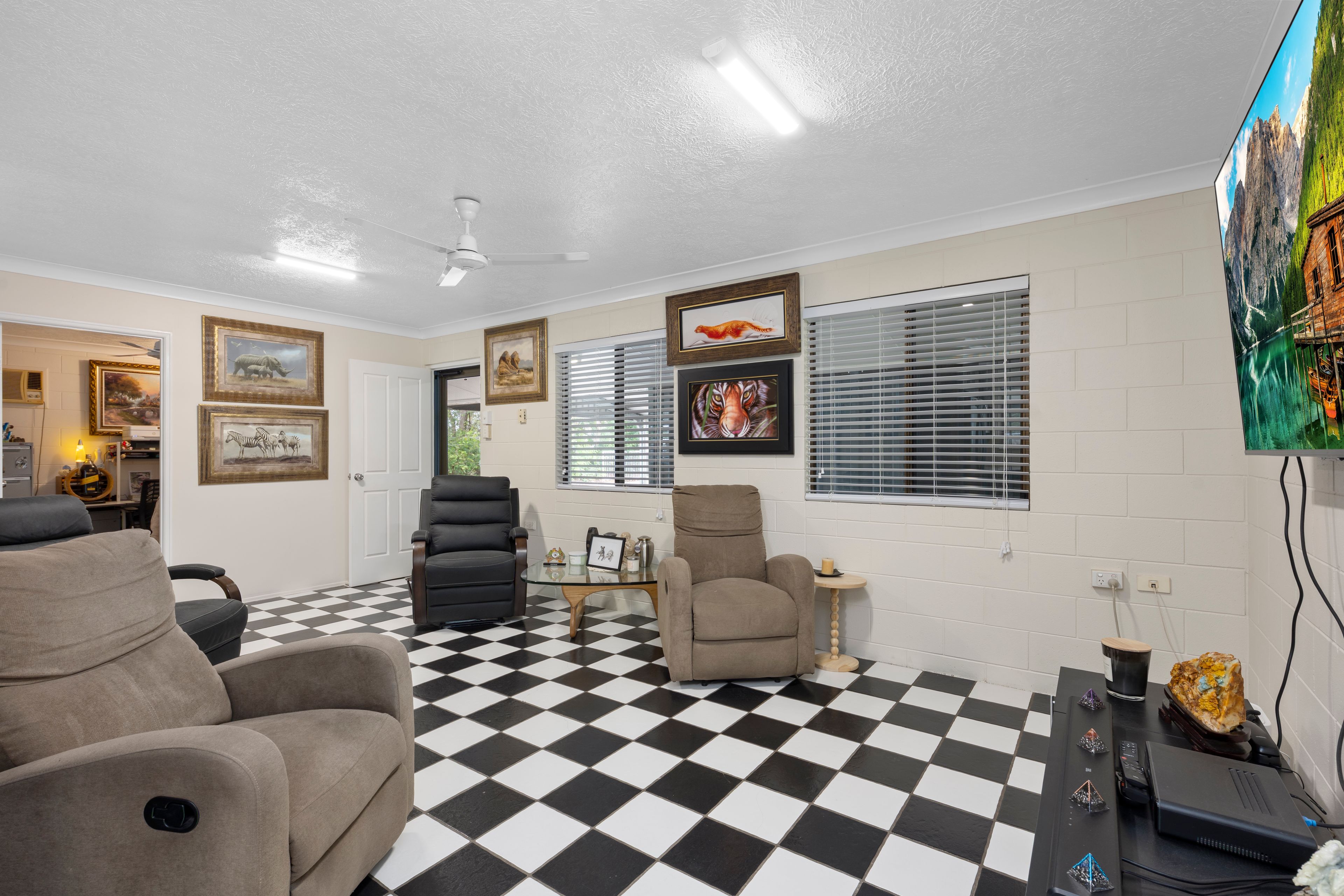 33 Purono Parkway — photo 5 of 14