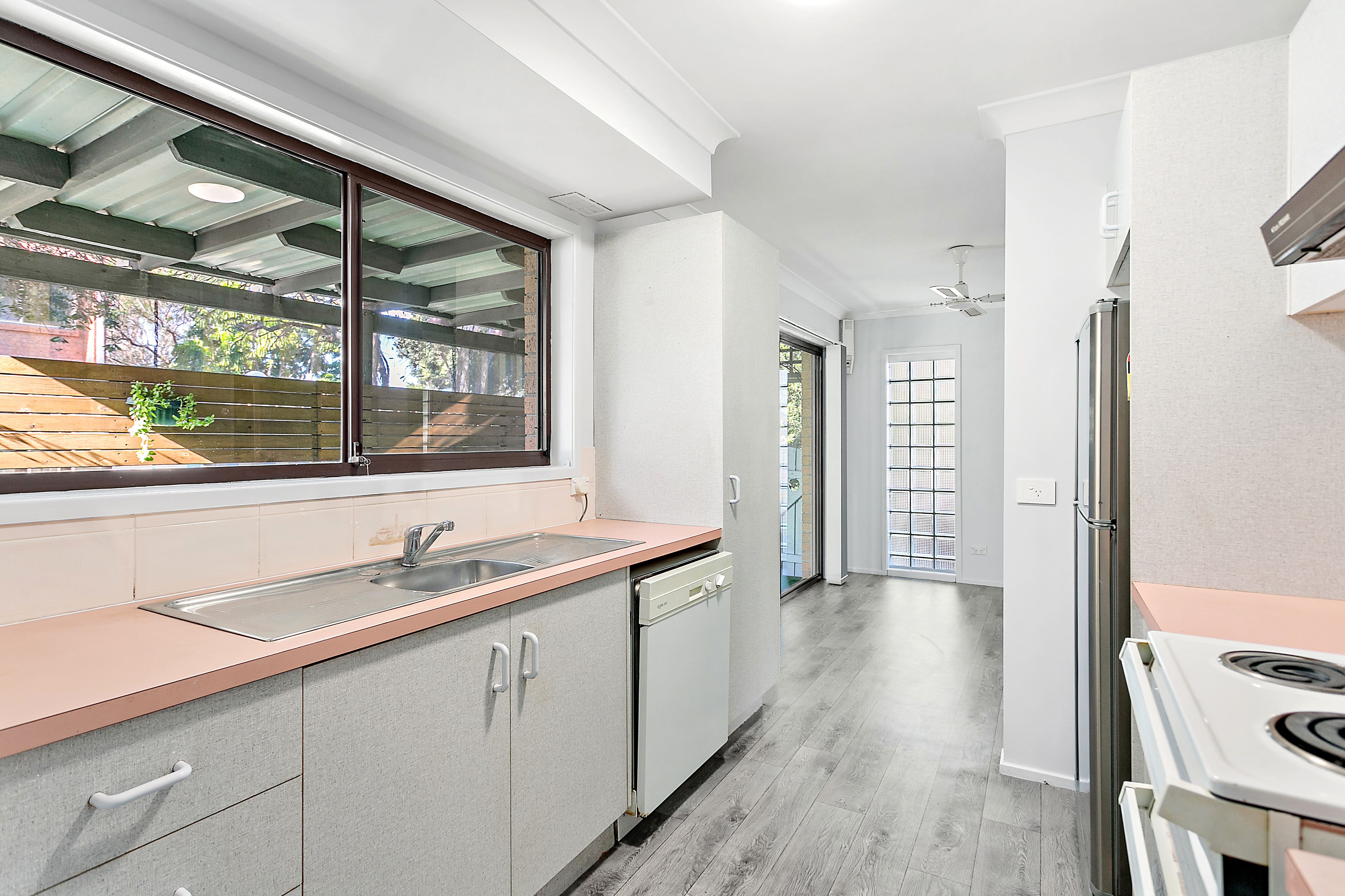 1/21 Grove Circuit, Lake Illawarra, NSW 2528