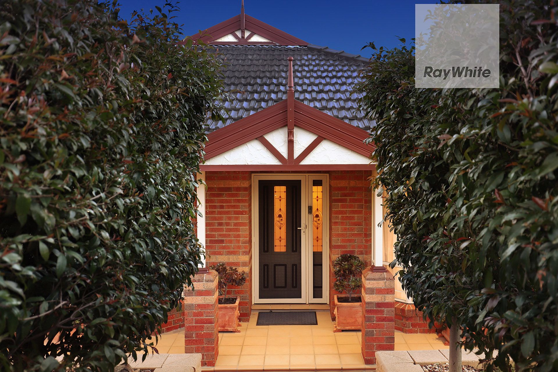 19 Helmsdale Crescent, Greenvale, VIC 3059