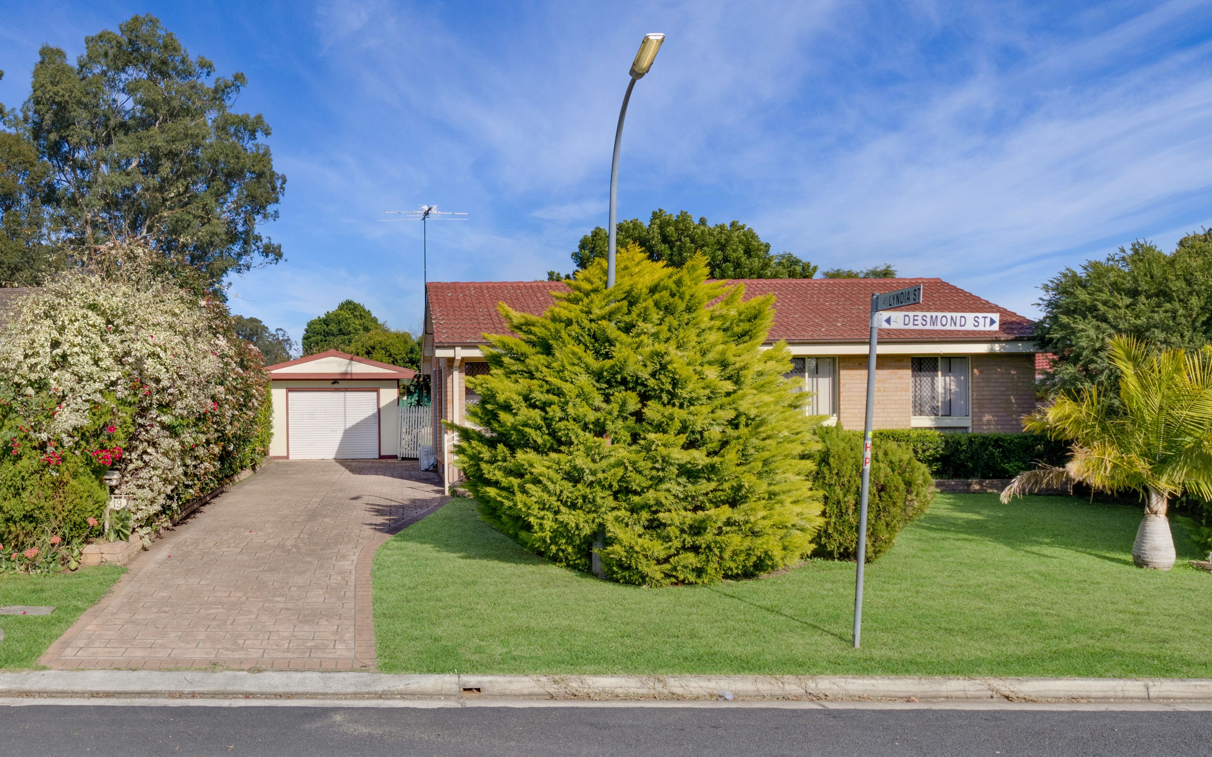 19 Desmond Street, Ingleburn, NSW 2565