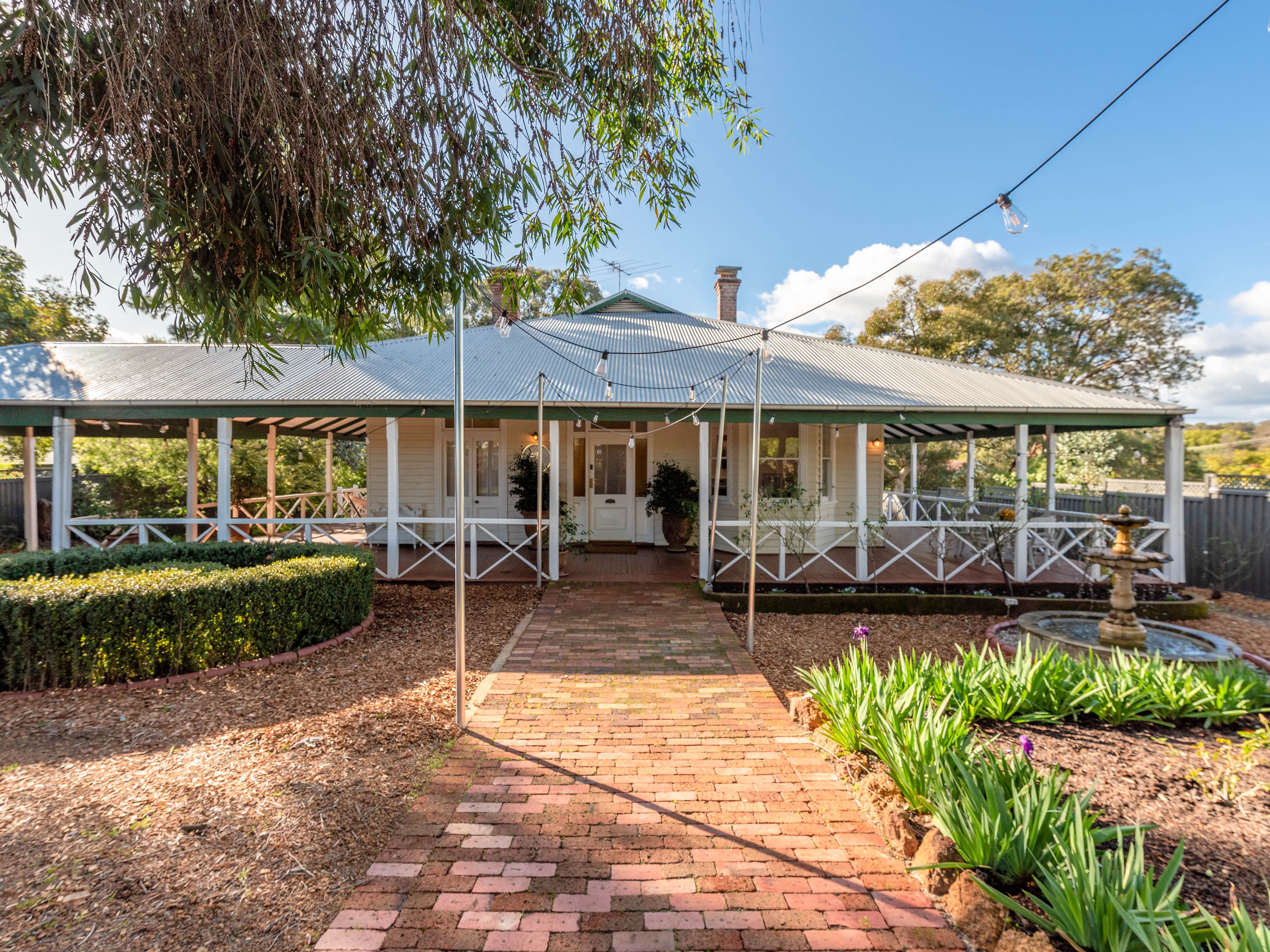 27 Hartung Street, Mundaring, WA 6073