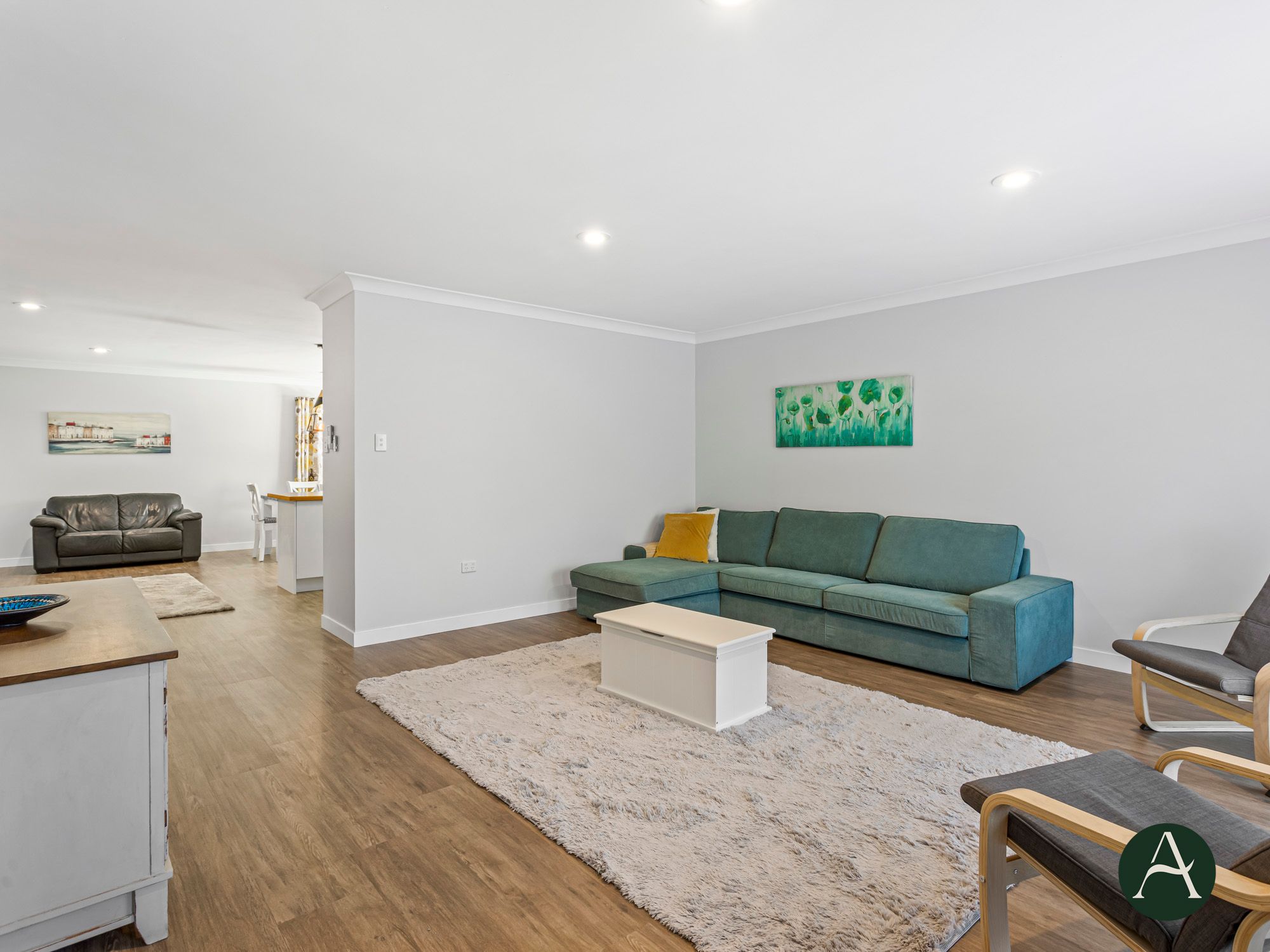 33 Hargraves Road — photo 4 of 20