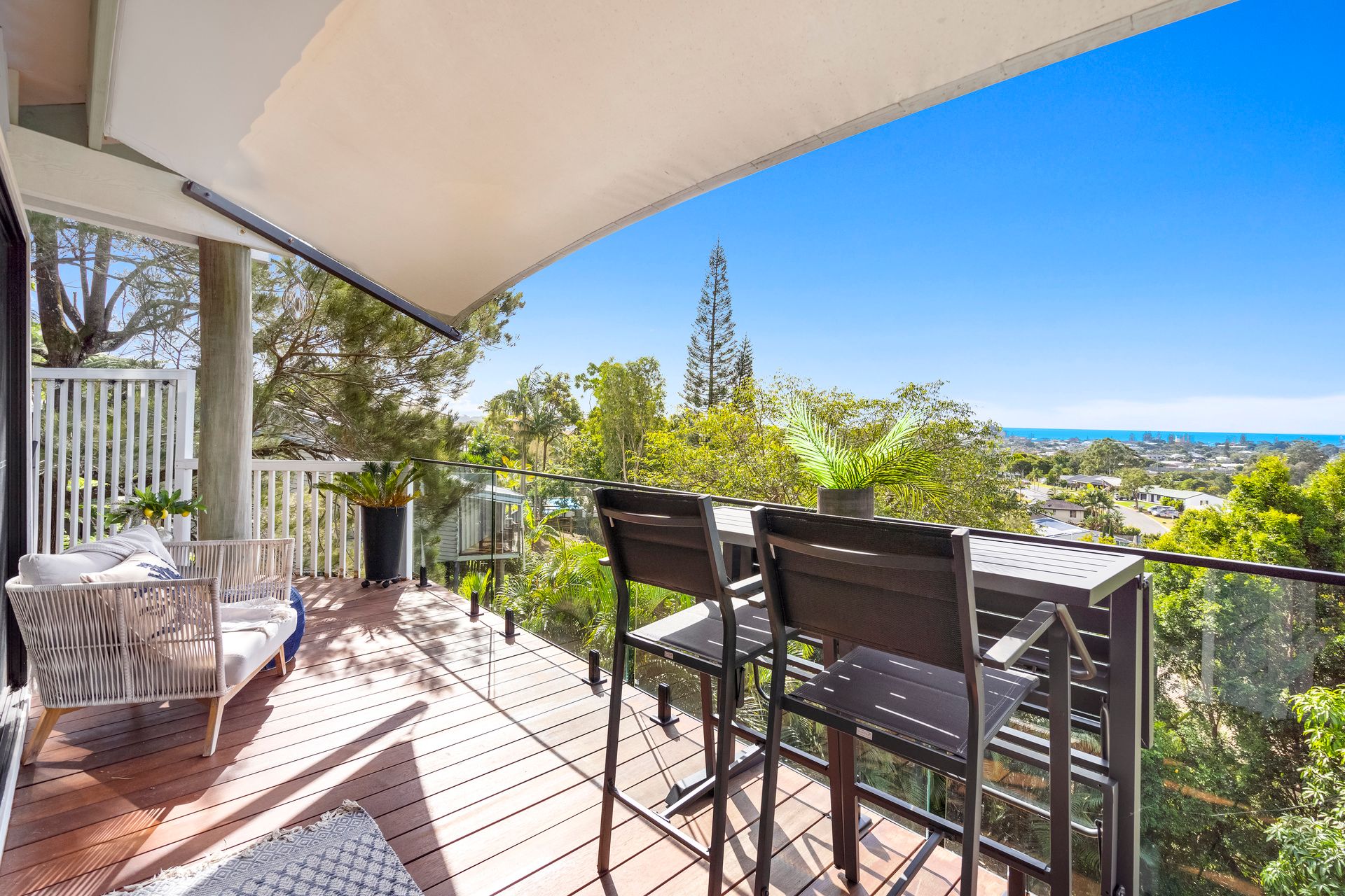 141 K P McGrath Drive, Elanora QLD 4221