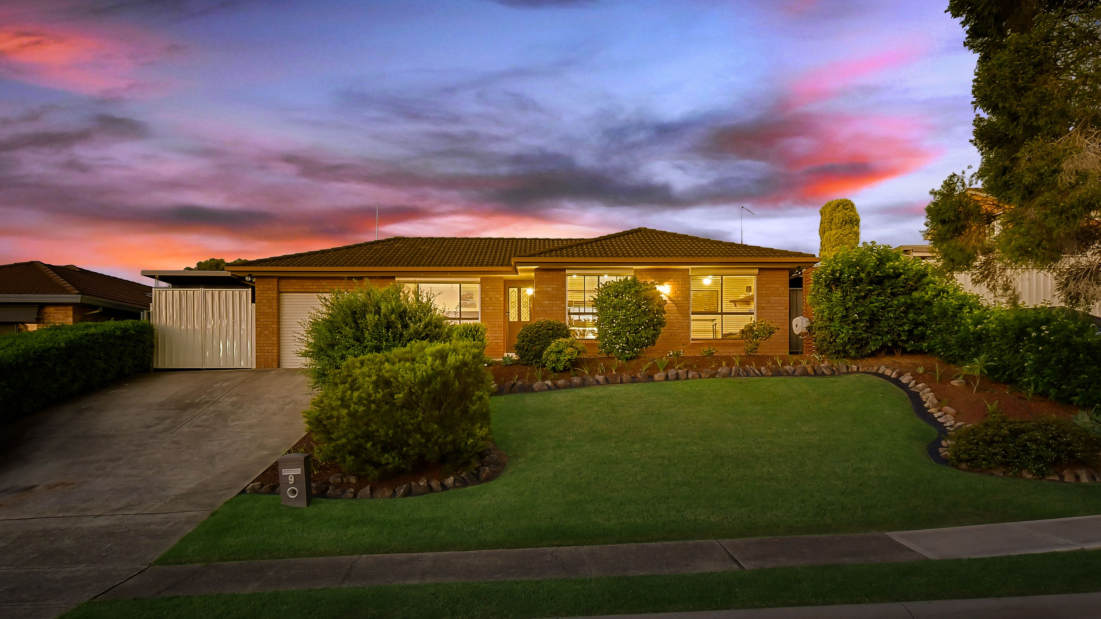 9 Gambia Street, Kearns NSW 2558