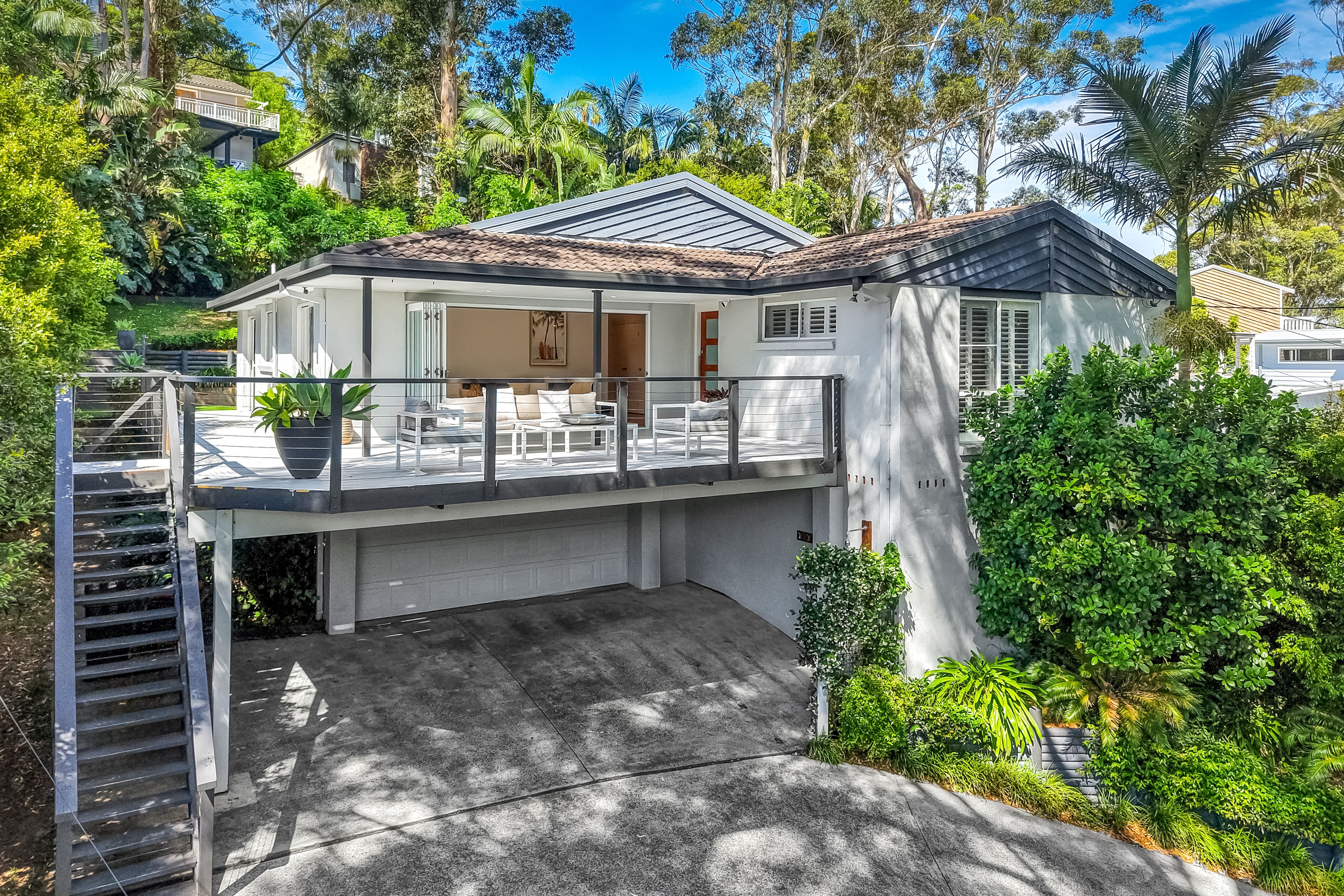 135 Lake Shore Drive, North Avoca, NSW 2260