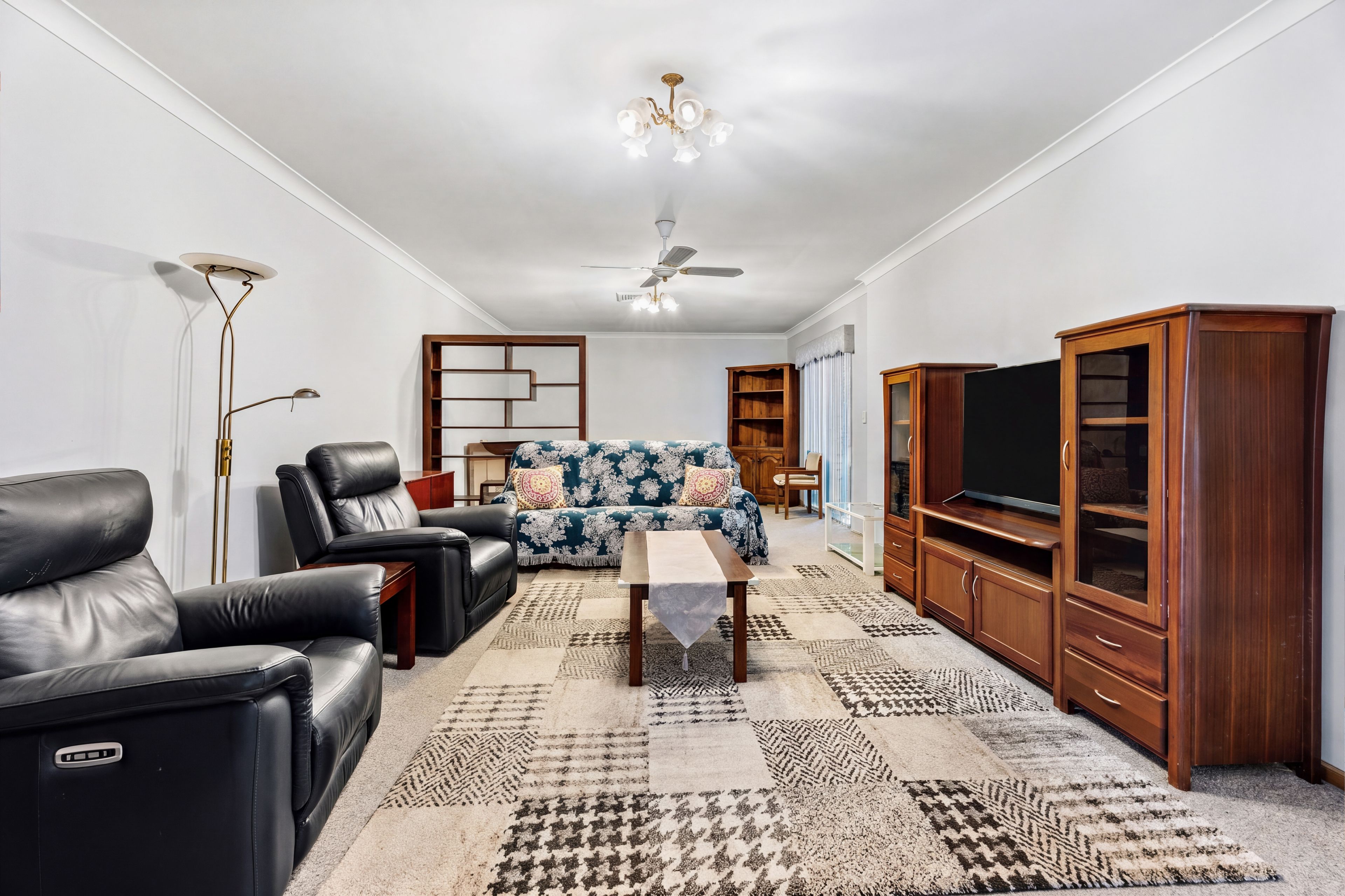 30 Carinda Drive — photo 6 of 20