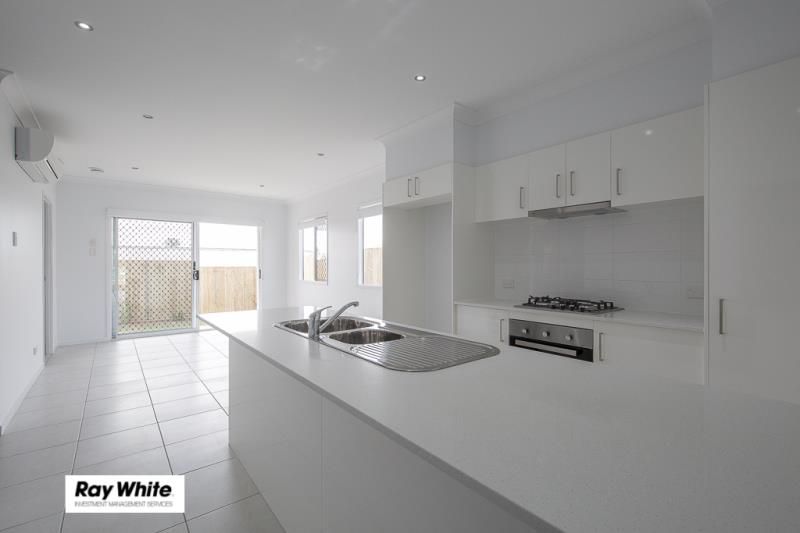14 Mount Barney Crescent, Park Ridge, QLD 4125