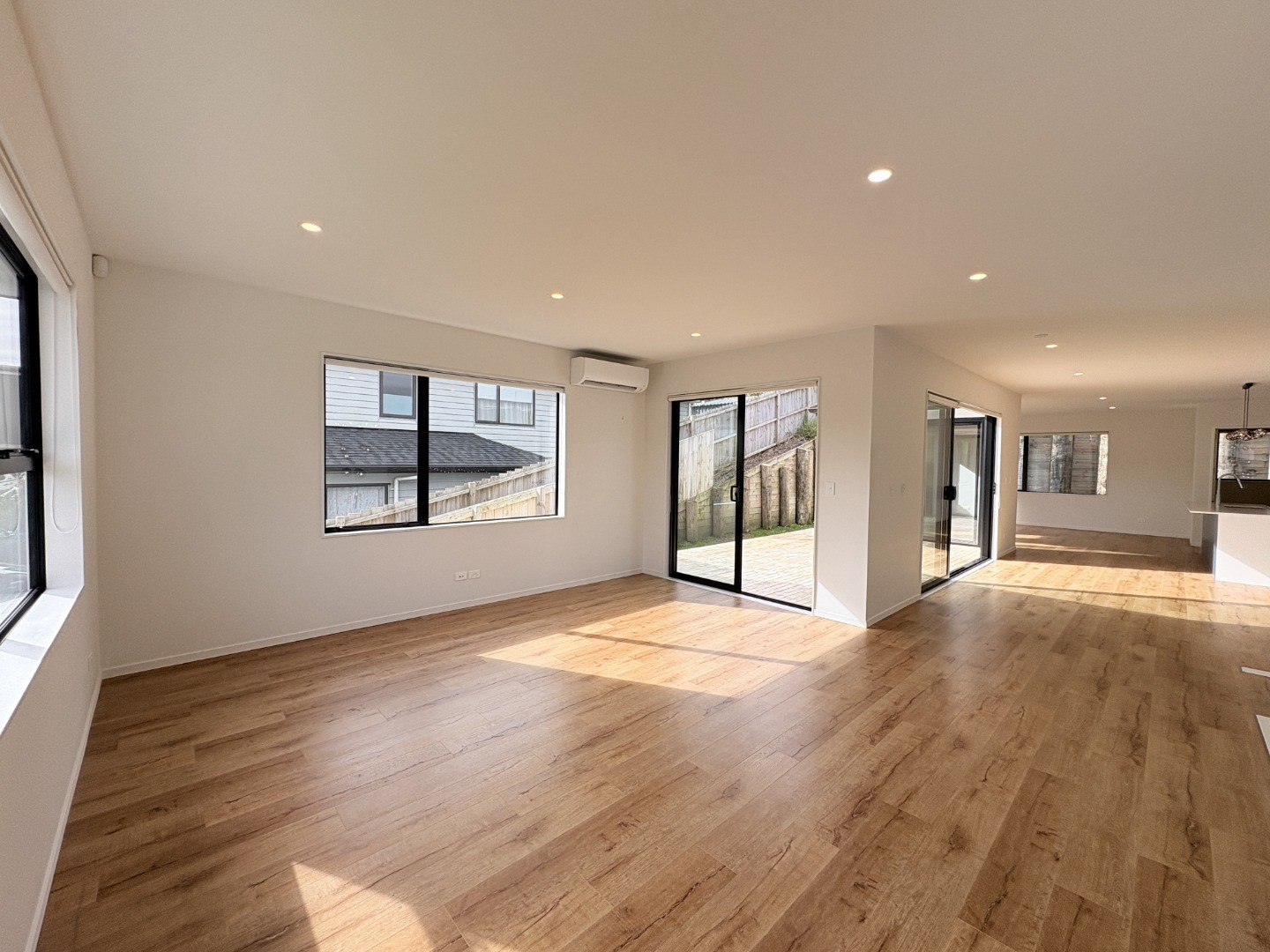 5 *Wallis Lane, Orewa, Rodney