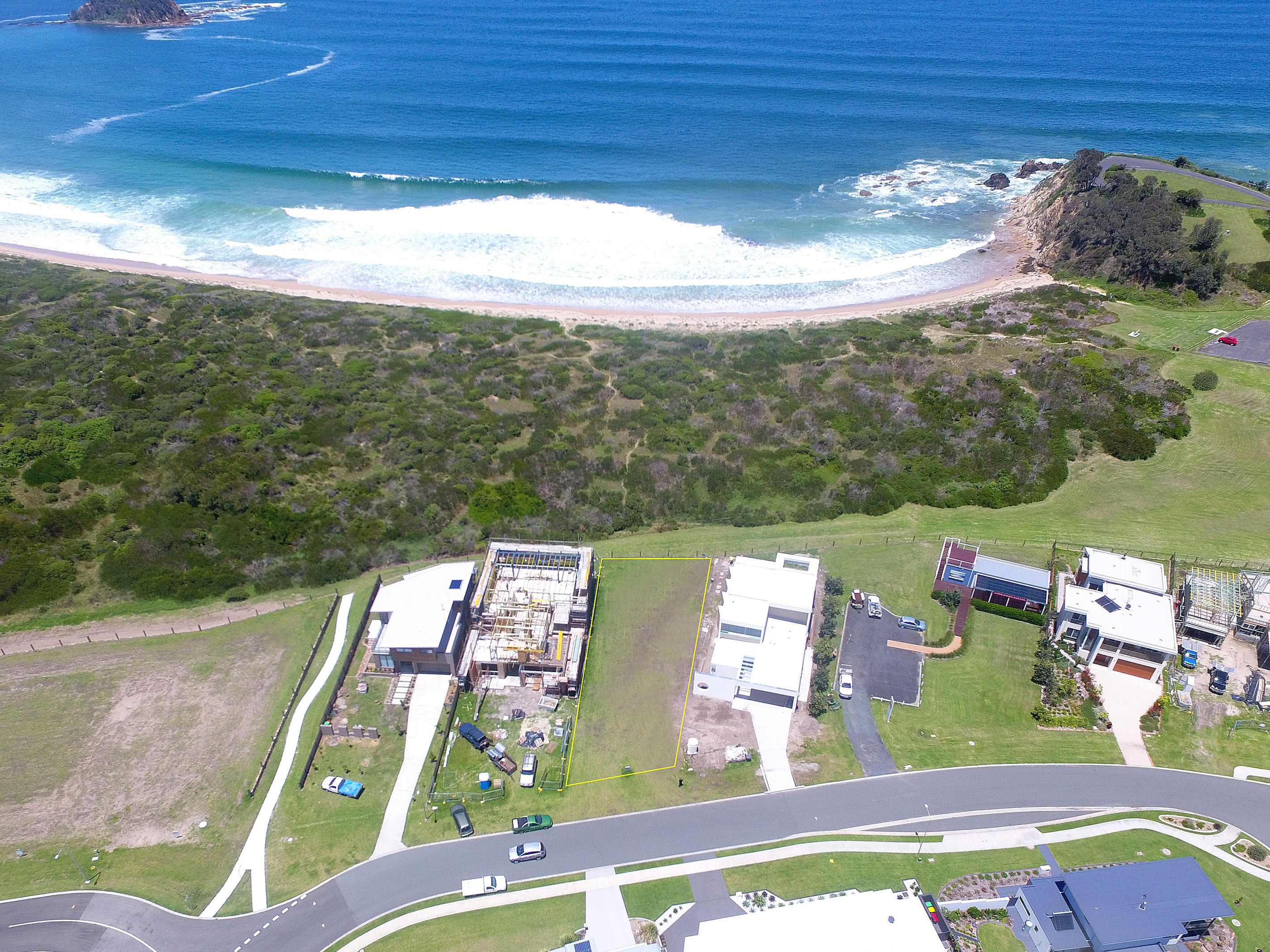 11 Beachside Boulevard, Tomakin, NSW 2537