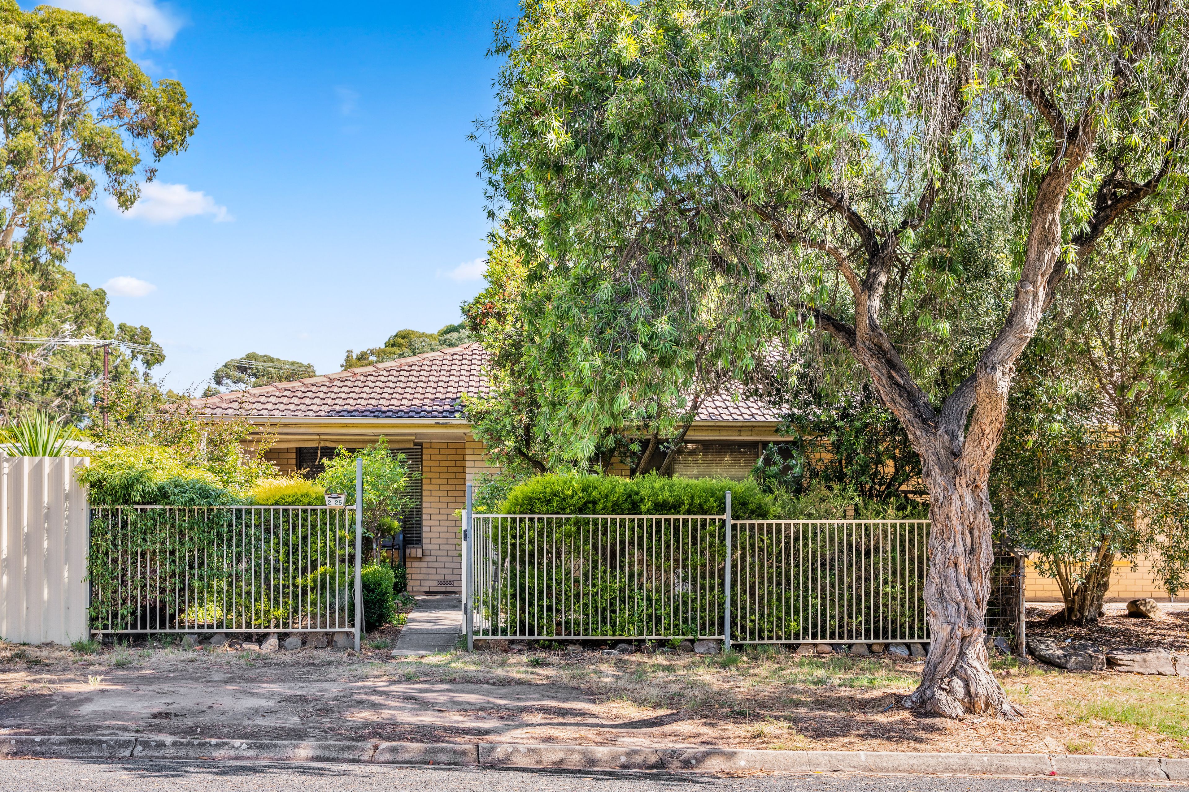 2/25 Greenwood Drive, St Agnes, SA 5097