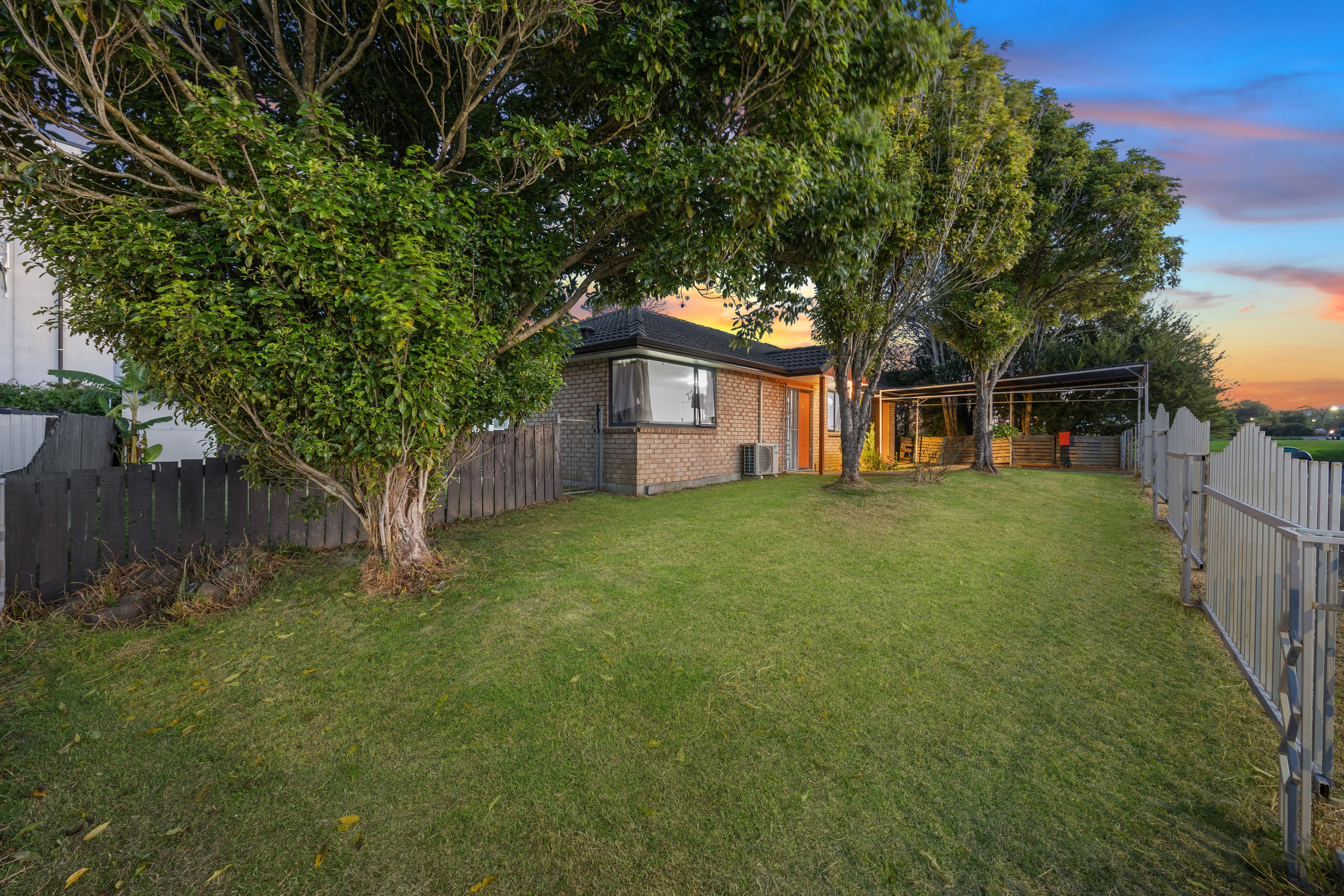 29 Woodbank Drive, Glen Eden, Waitakere City
