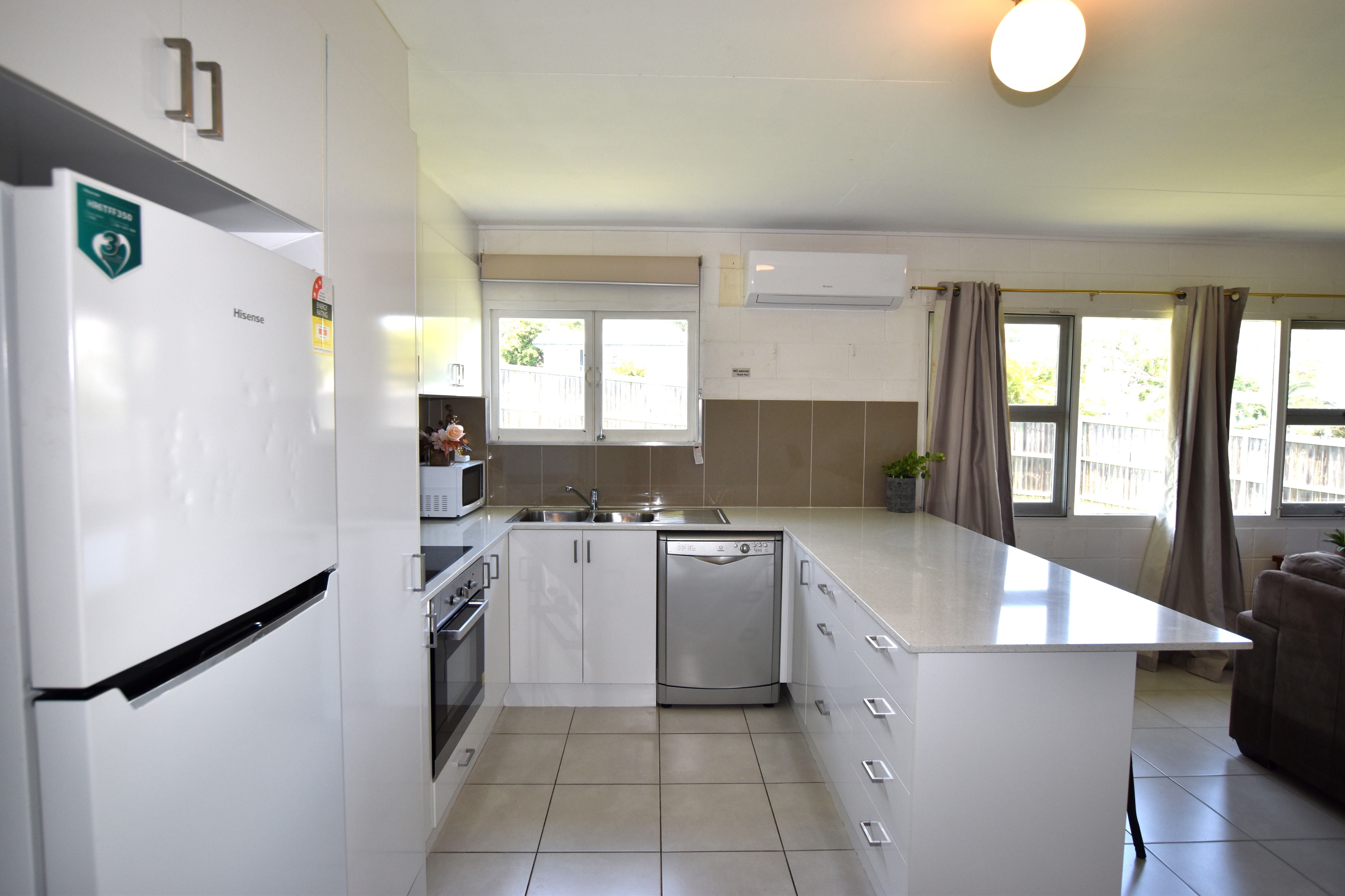 1/8 Byrne Street, West Gladstone, QLD 4680