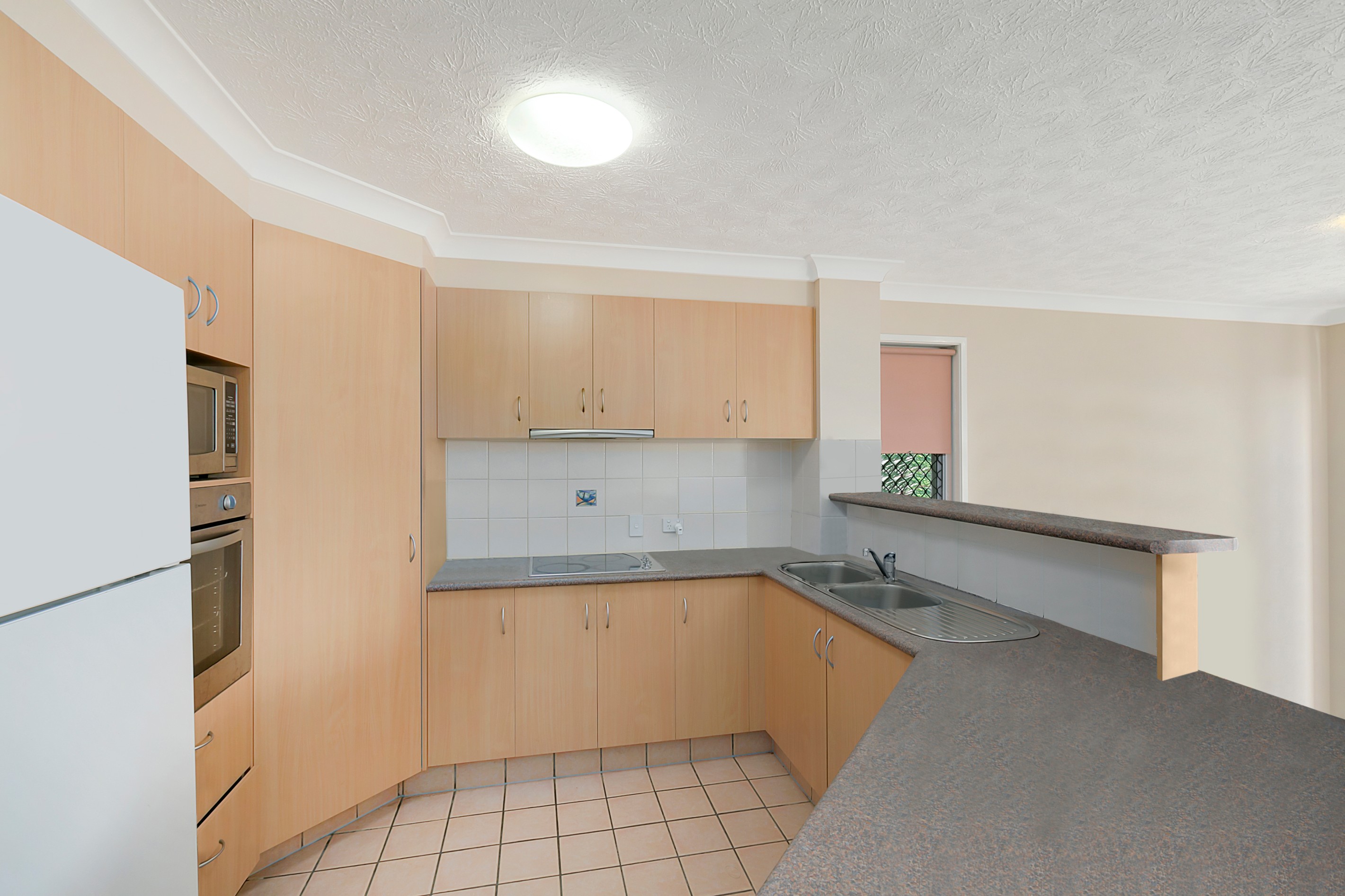 32/16 Sykes Court, Southport, QLD 4215
