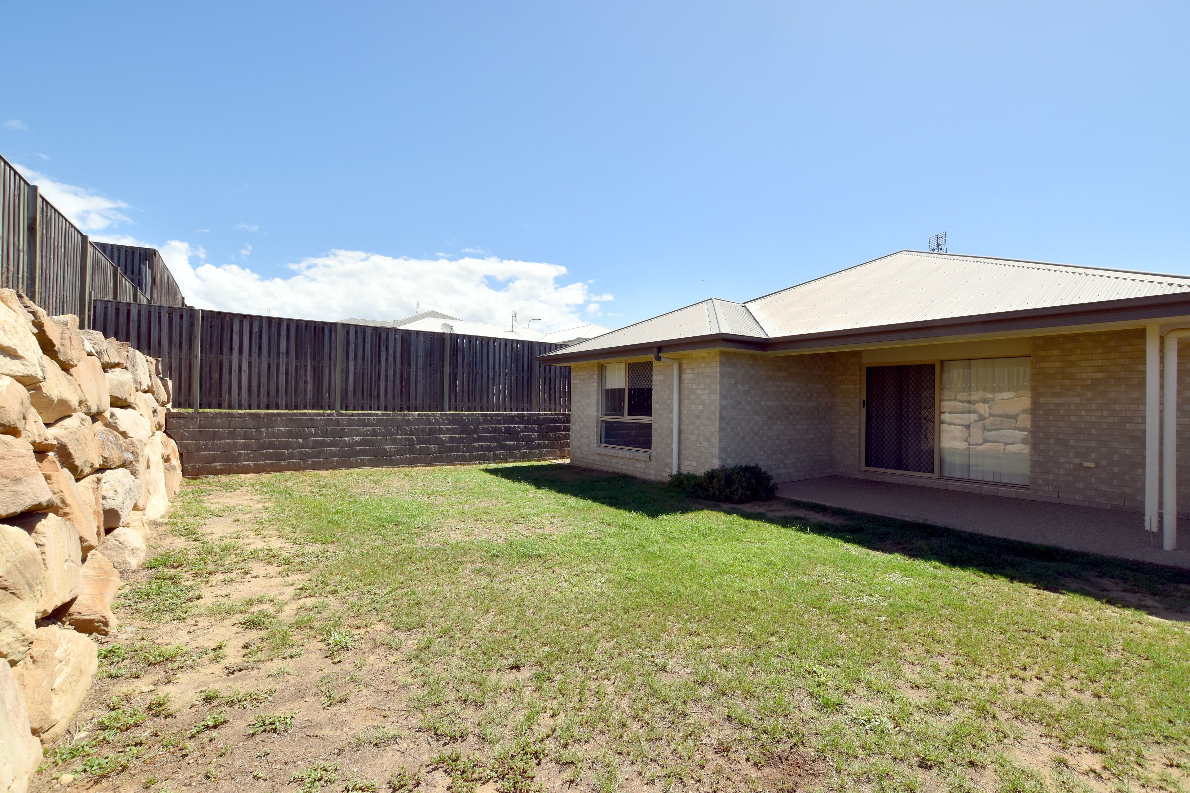 19 Koolivoo Parade, Boyne Island, QLD 4680